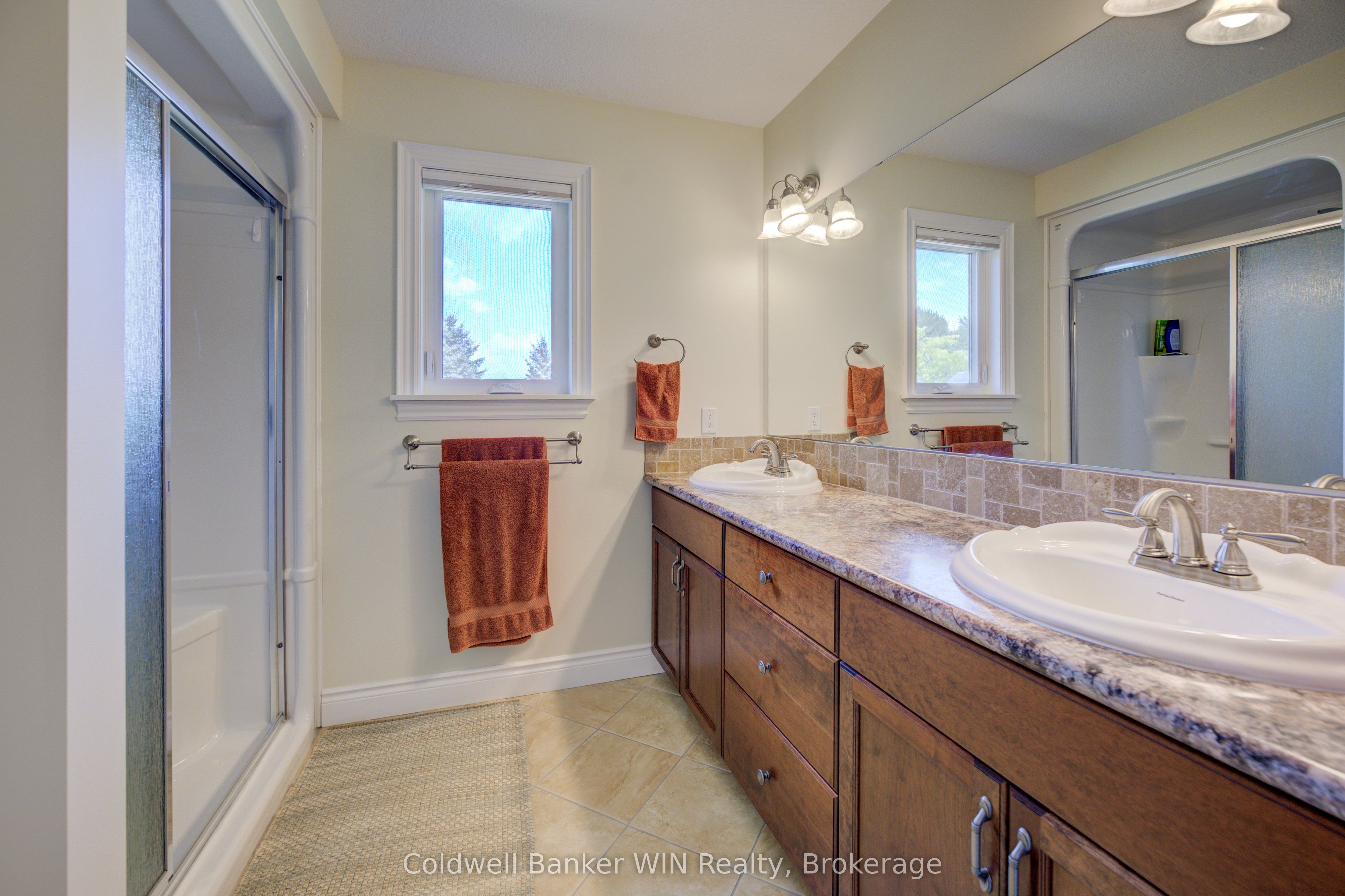 22 Regency Drive Property Photo 25