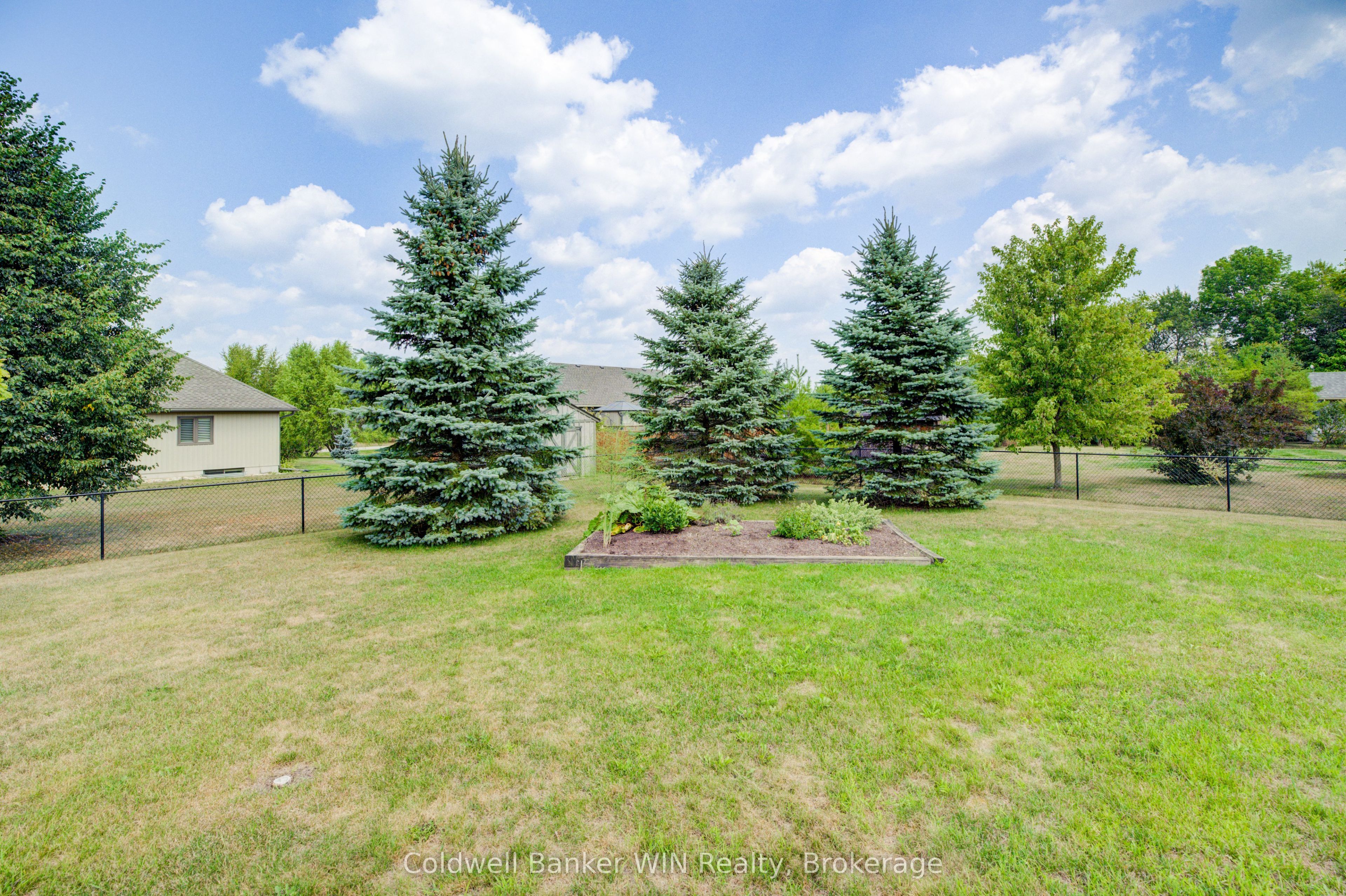 22 Regency Drive Property Photo 43