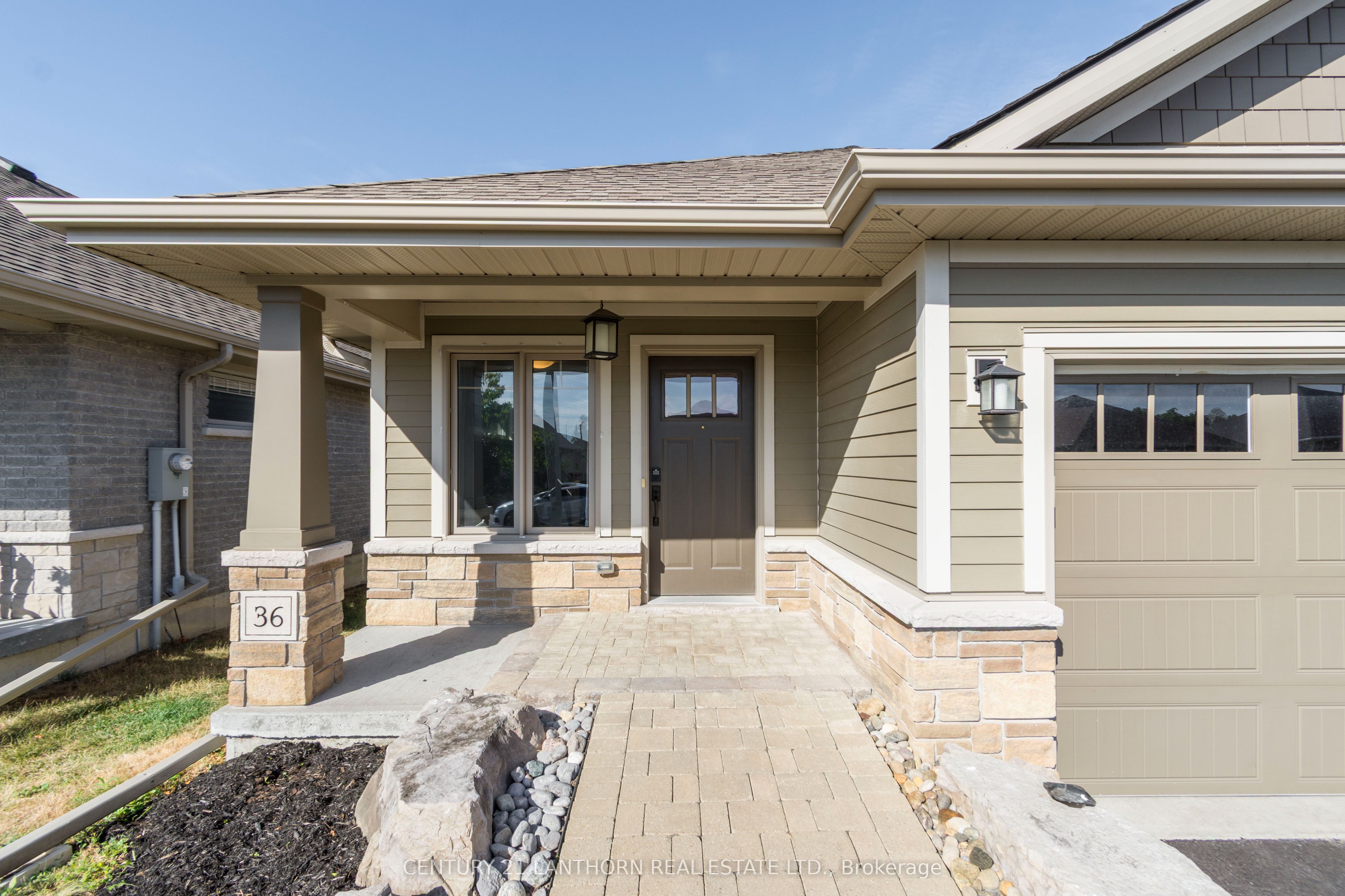 36 Tessa Boulevard Property Photo 2