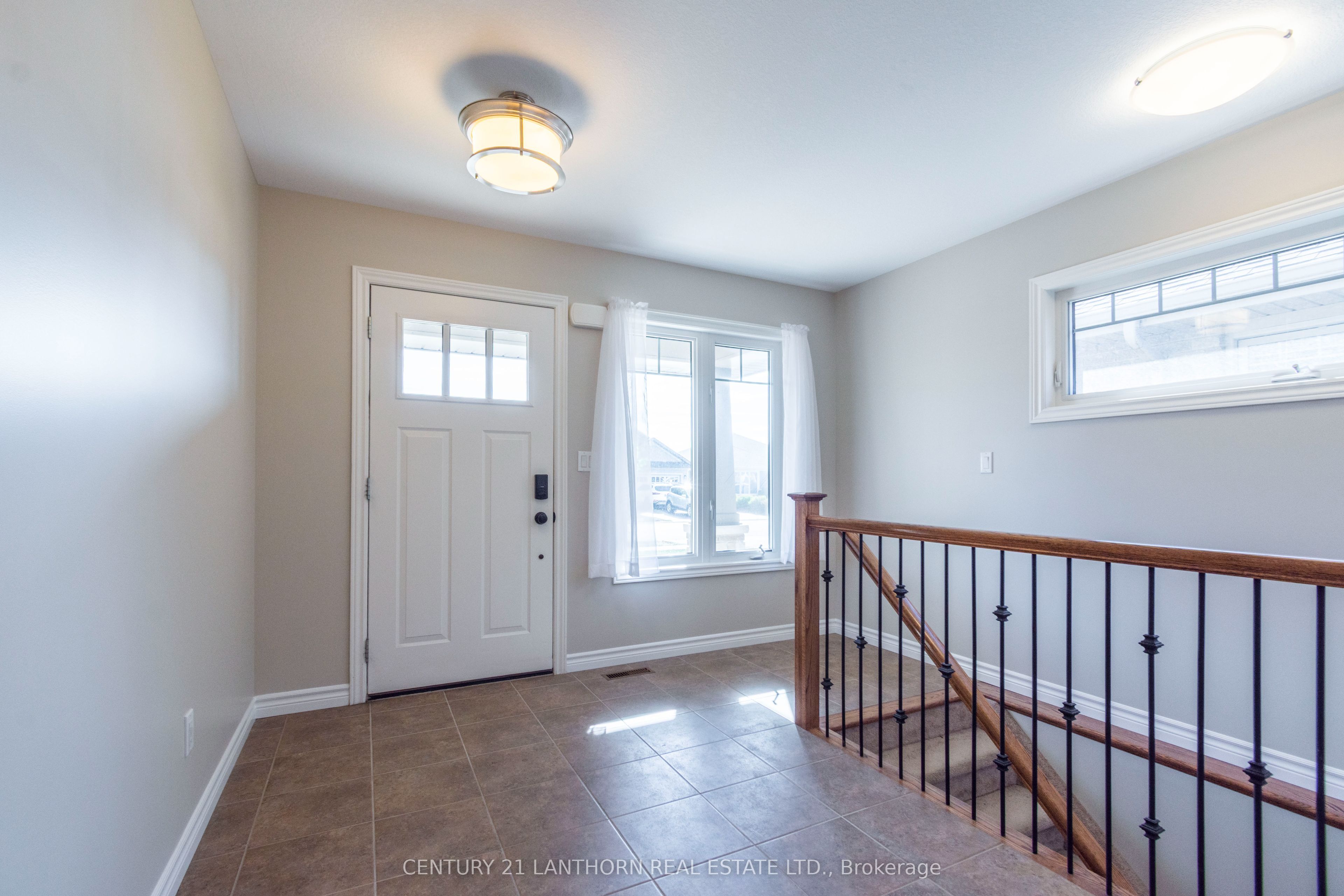 36 Tessa Boulevard Property Photo 4