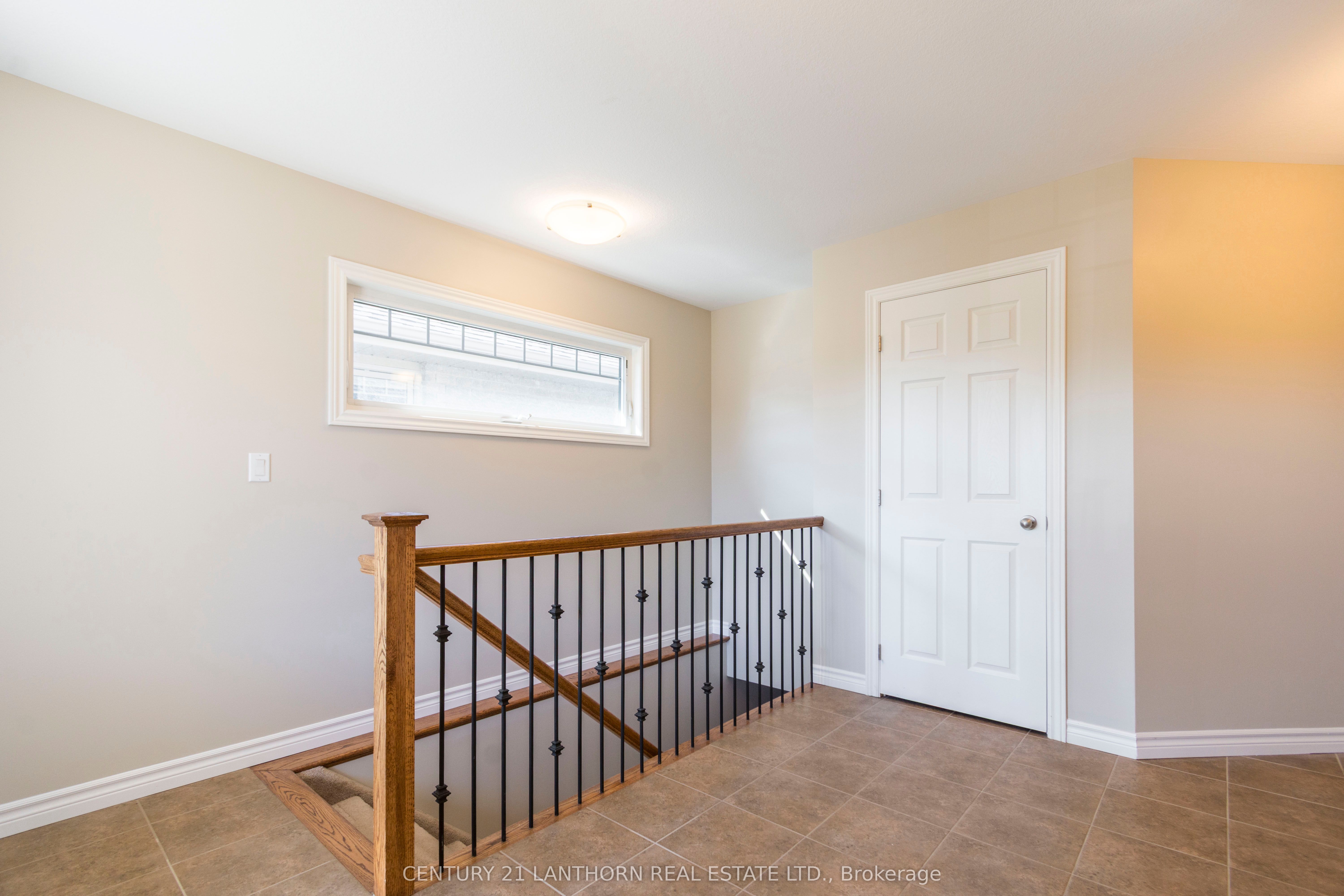 36 Tessa Boulevard Property Photo 5