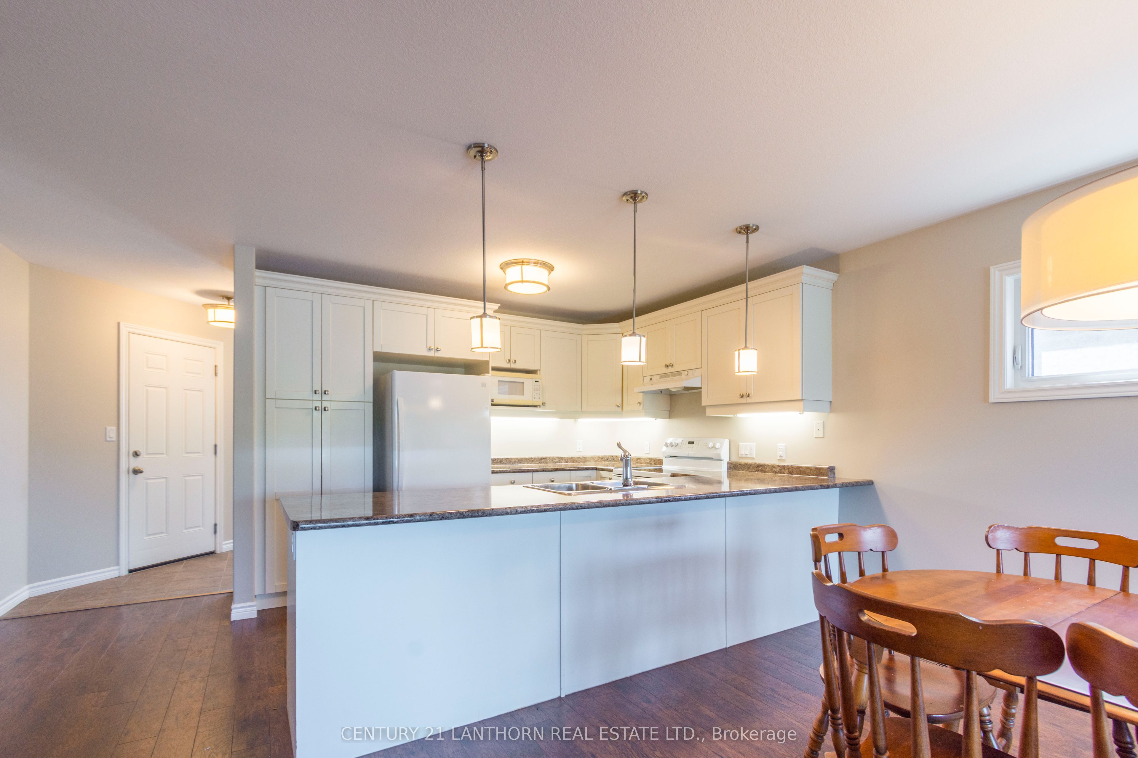 36 Tessa Boulevard Property Photo 10