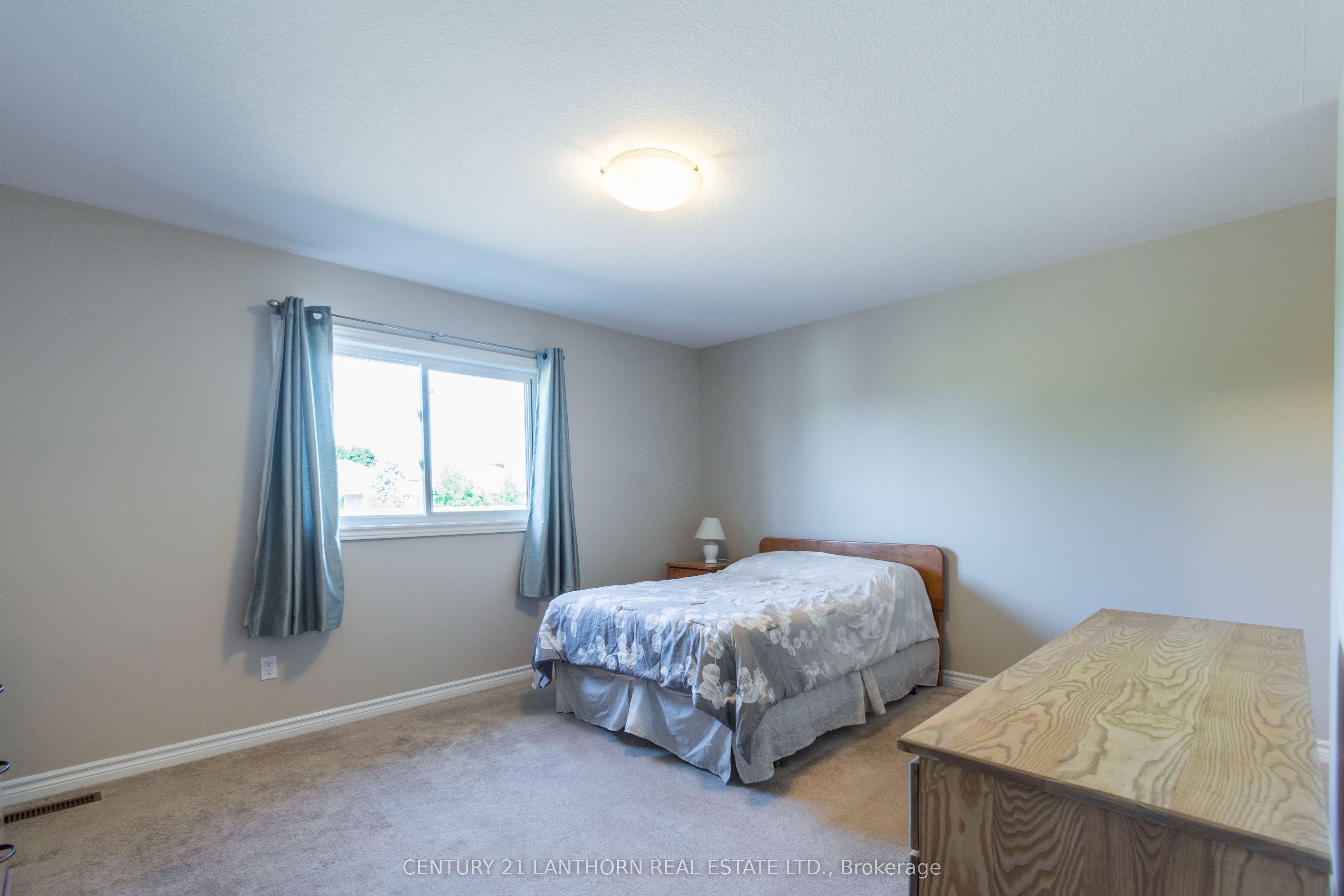 36 Tessa Boulevard Property Photo 13