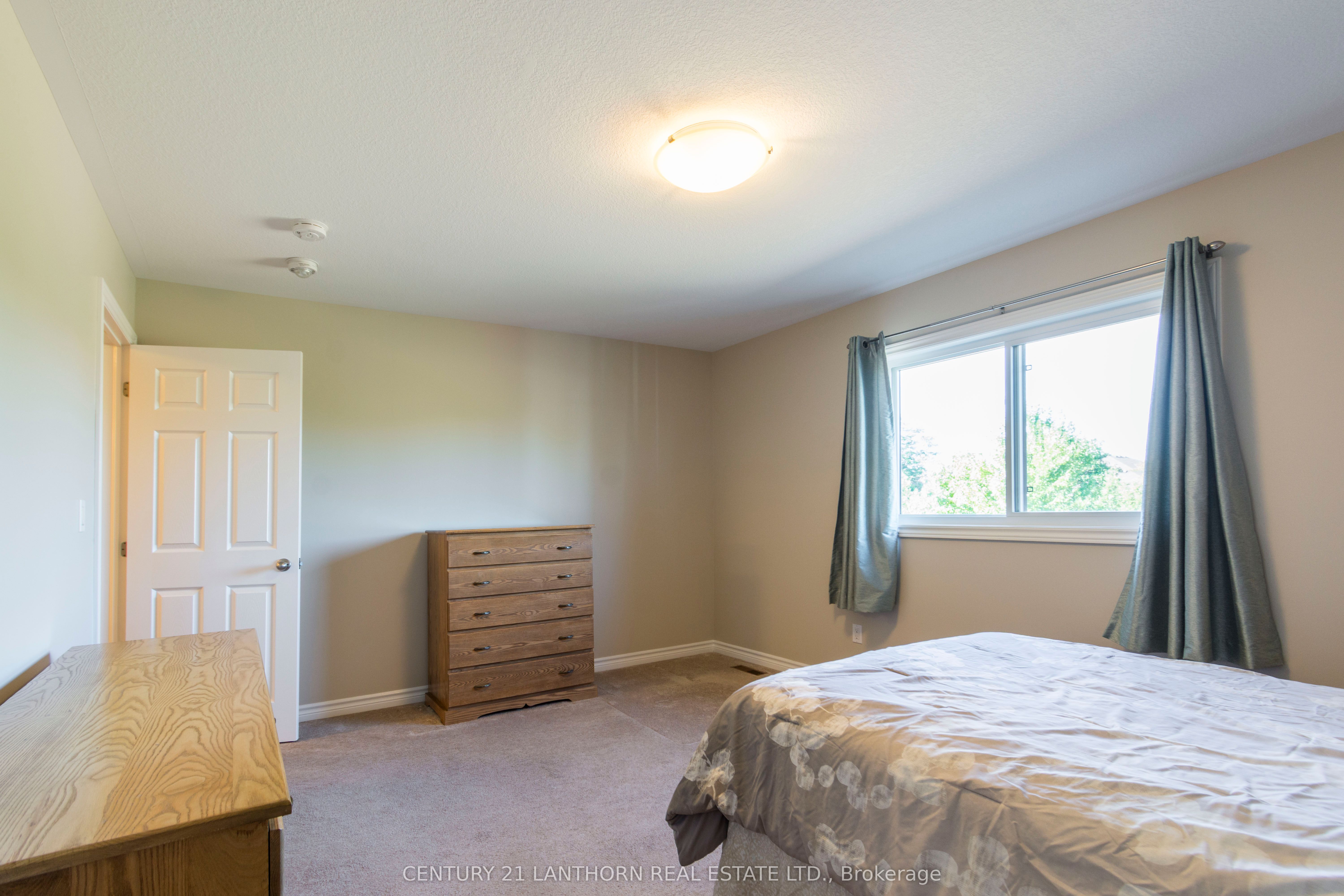 36 Tessa Boulevard Property Photo 14