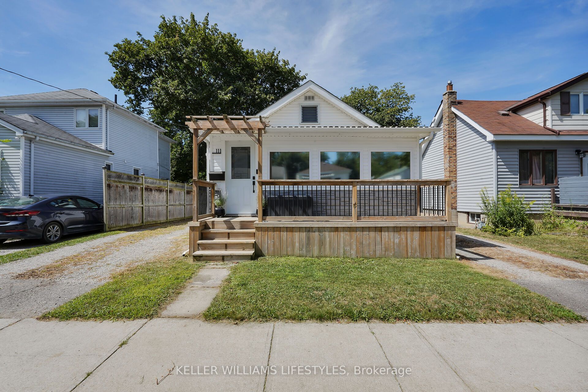 111 Boullee Street Property Photo 1