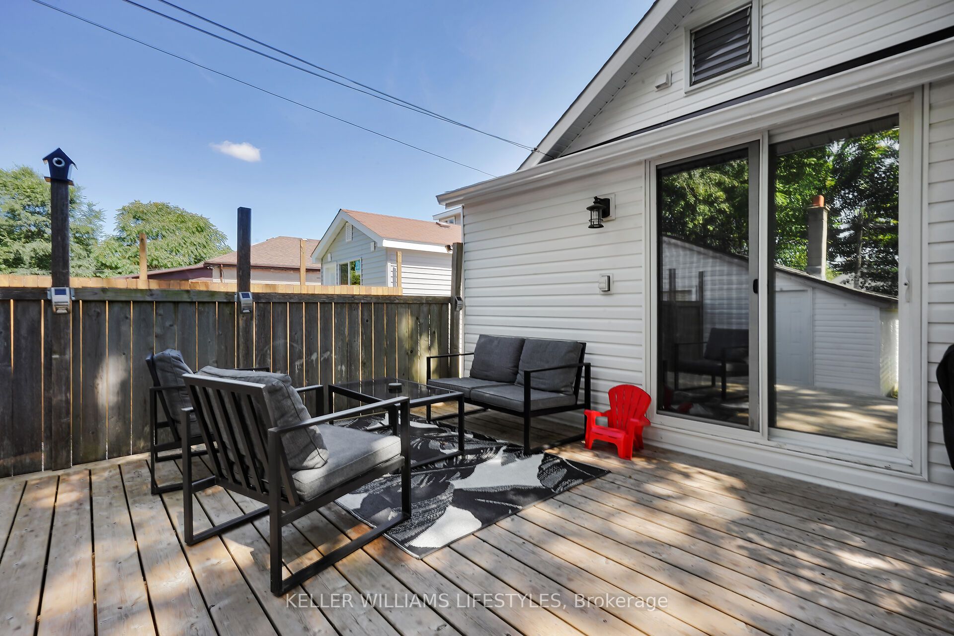 111 Boullee Street Property Photo 23