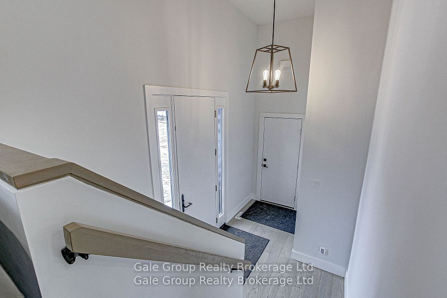 95 Henry Street Property Photo 4