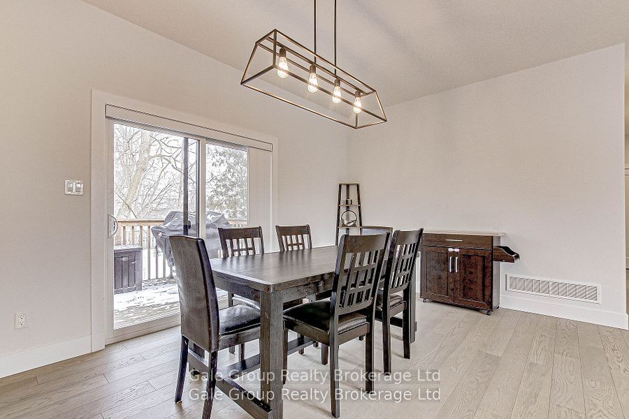 95 Henry Street Property Photo 9