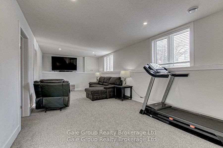 95 Henry Street Property Photo 17