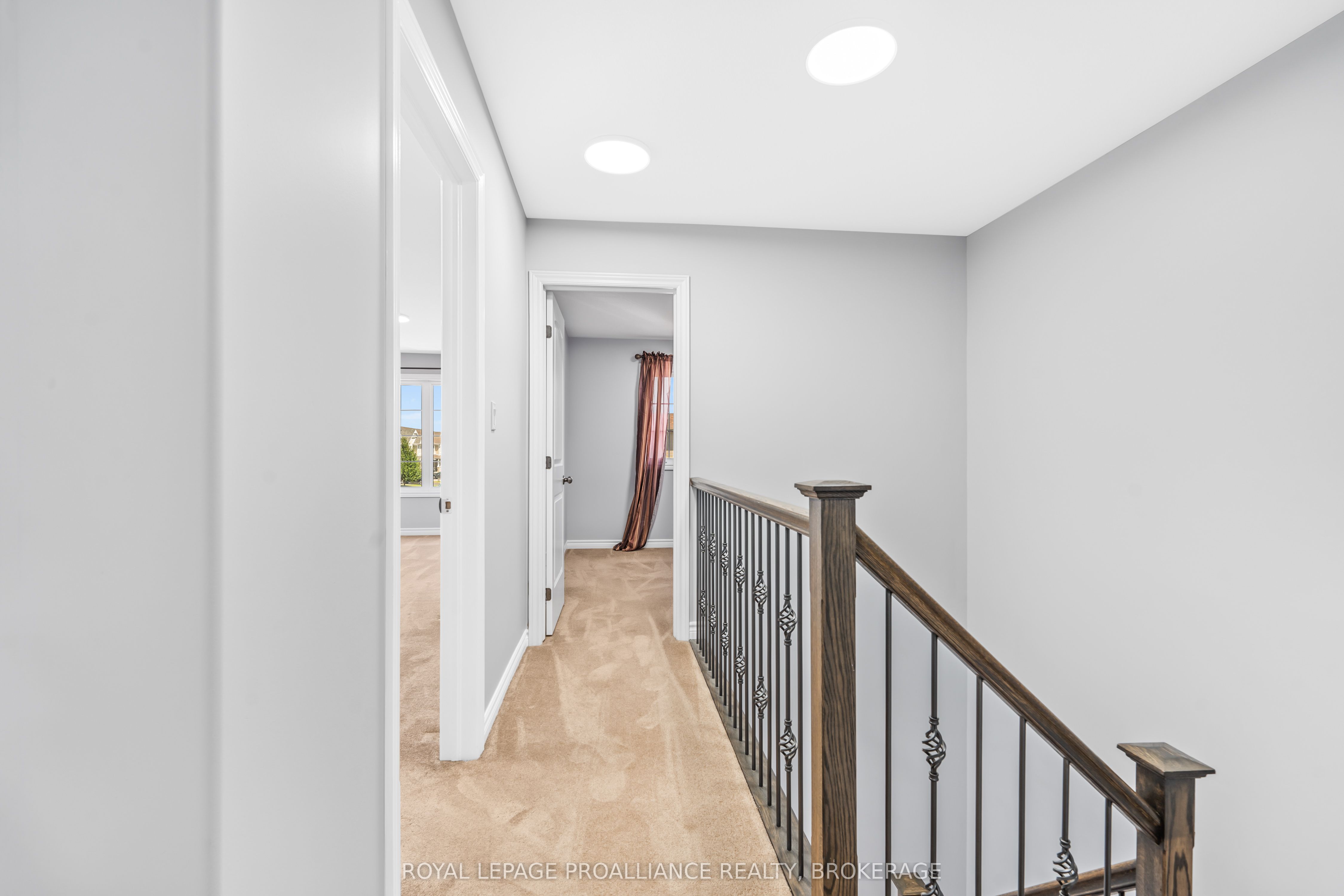 1584 Davenport Crescent Property Photo 26