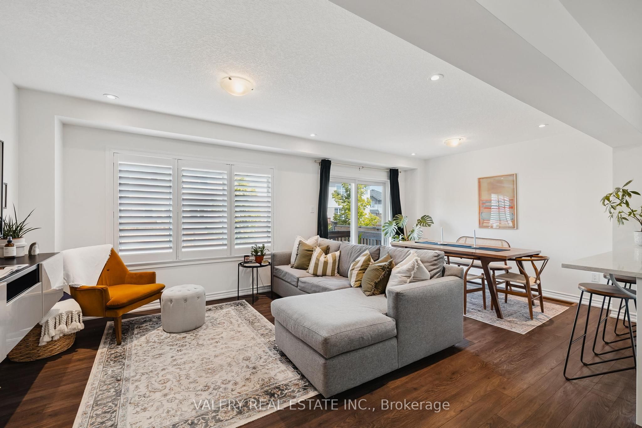 242 Waterbrook Lane Property Photo 5