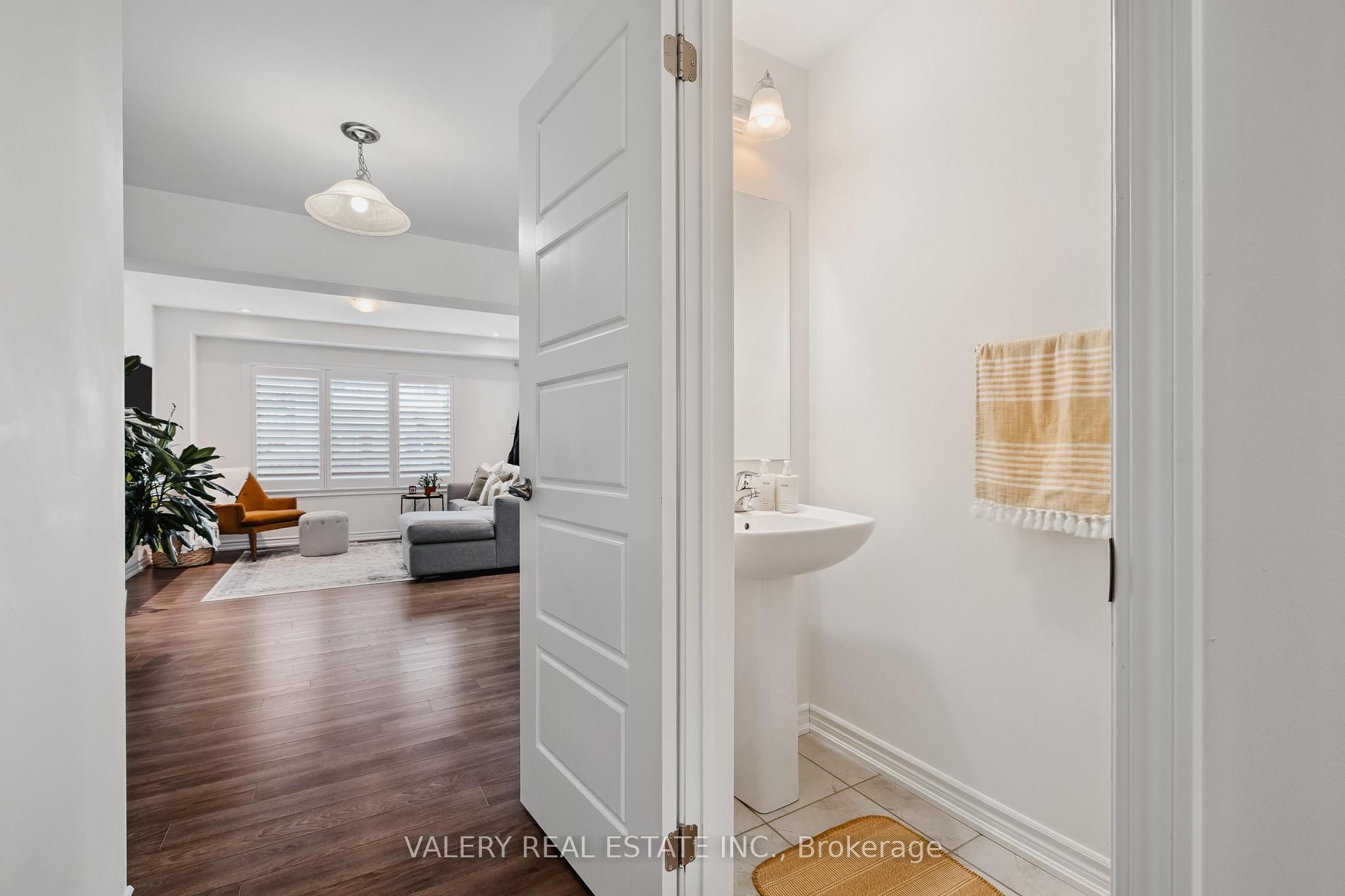 242 Waterbrook Lane Property Photo 13