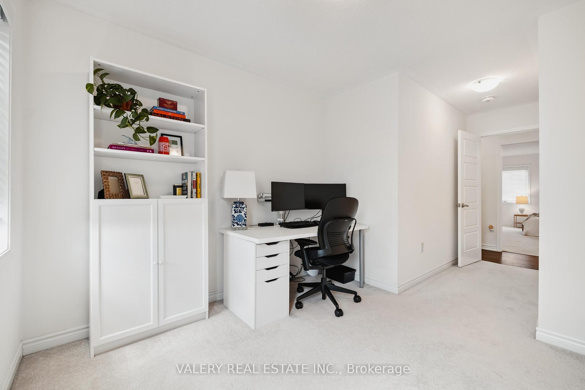 242 Waterbrook Lane Property Photo 20