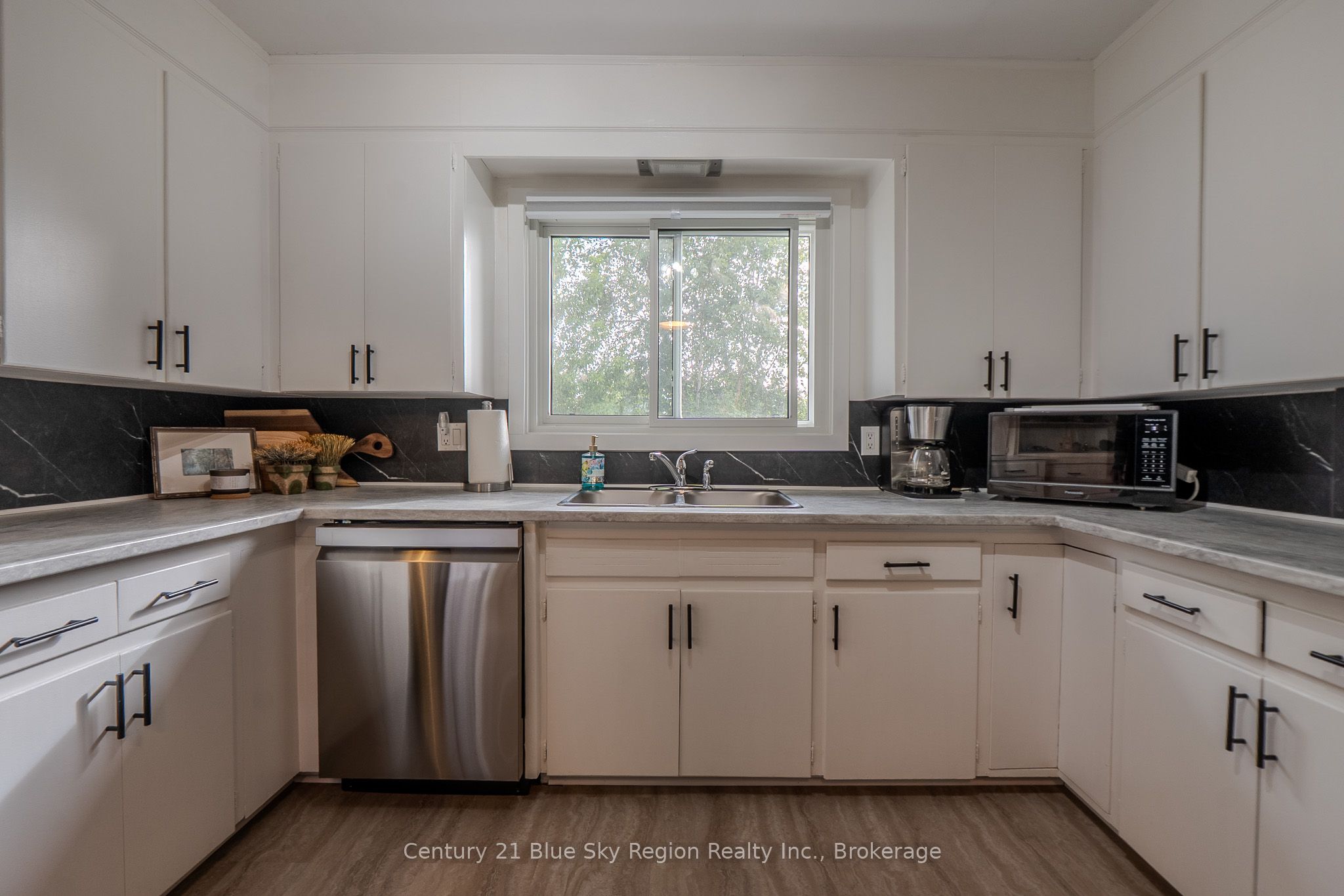 40 Judge Avenue 14 Property Photo 17