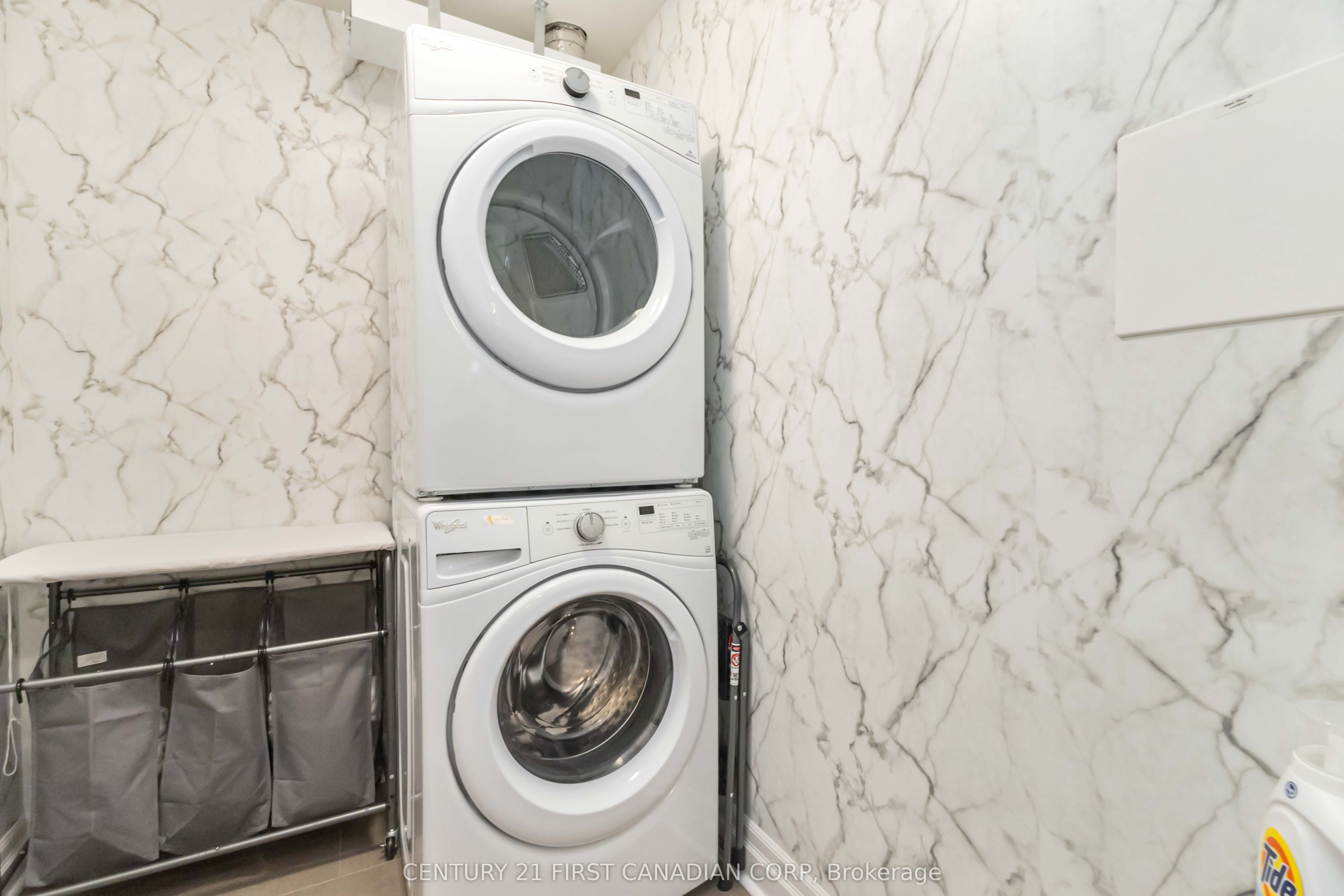 505 Talbot Street 809 Property Photo 25