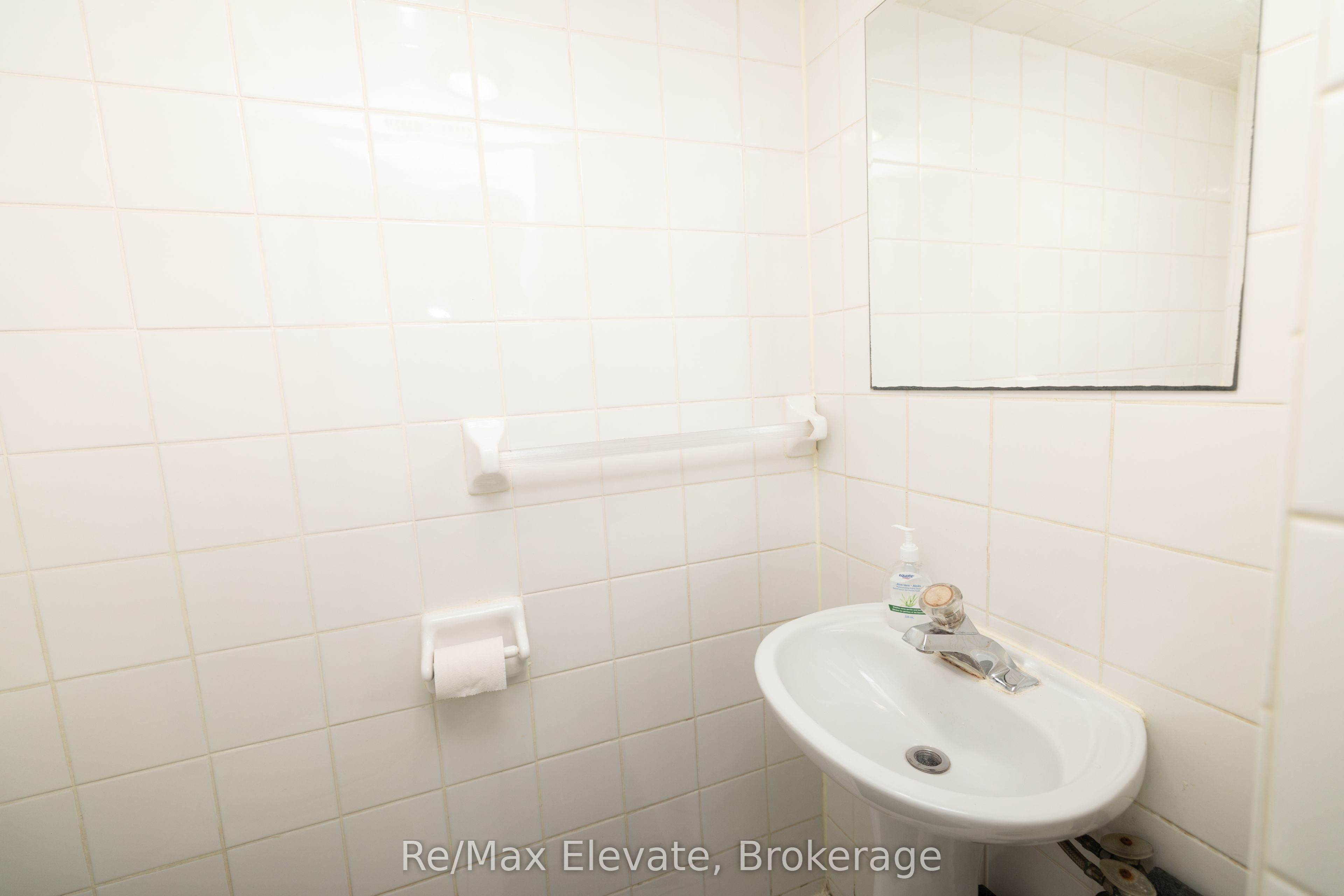 83 Ward Avenue Property Photo 13