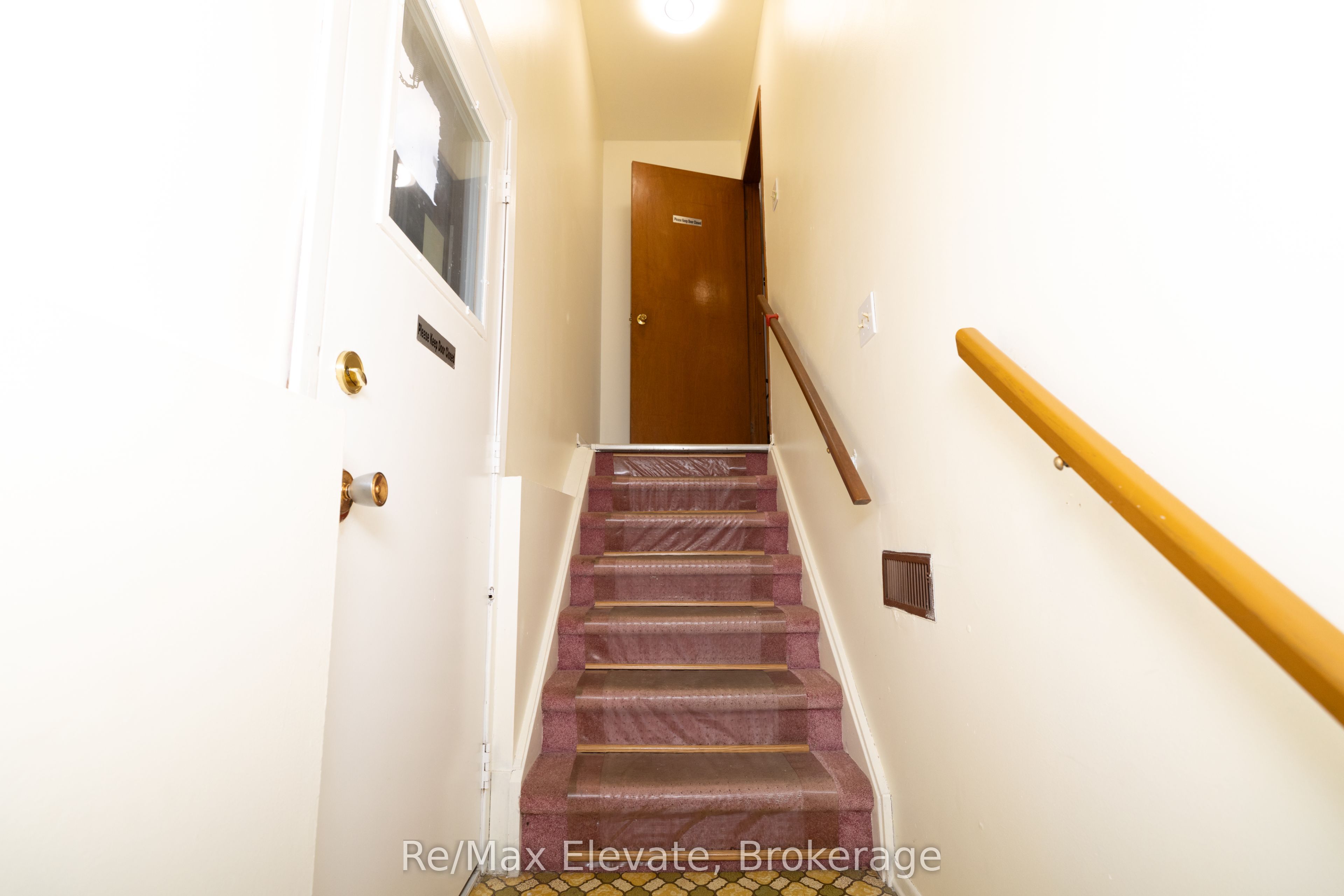 83 Ward Avenue Property Photo 28