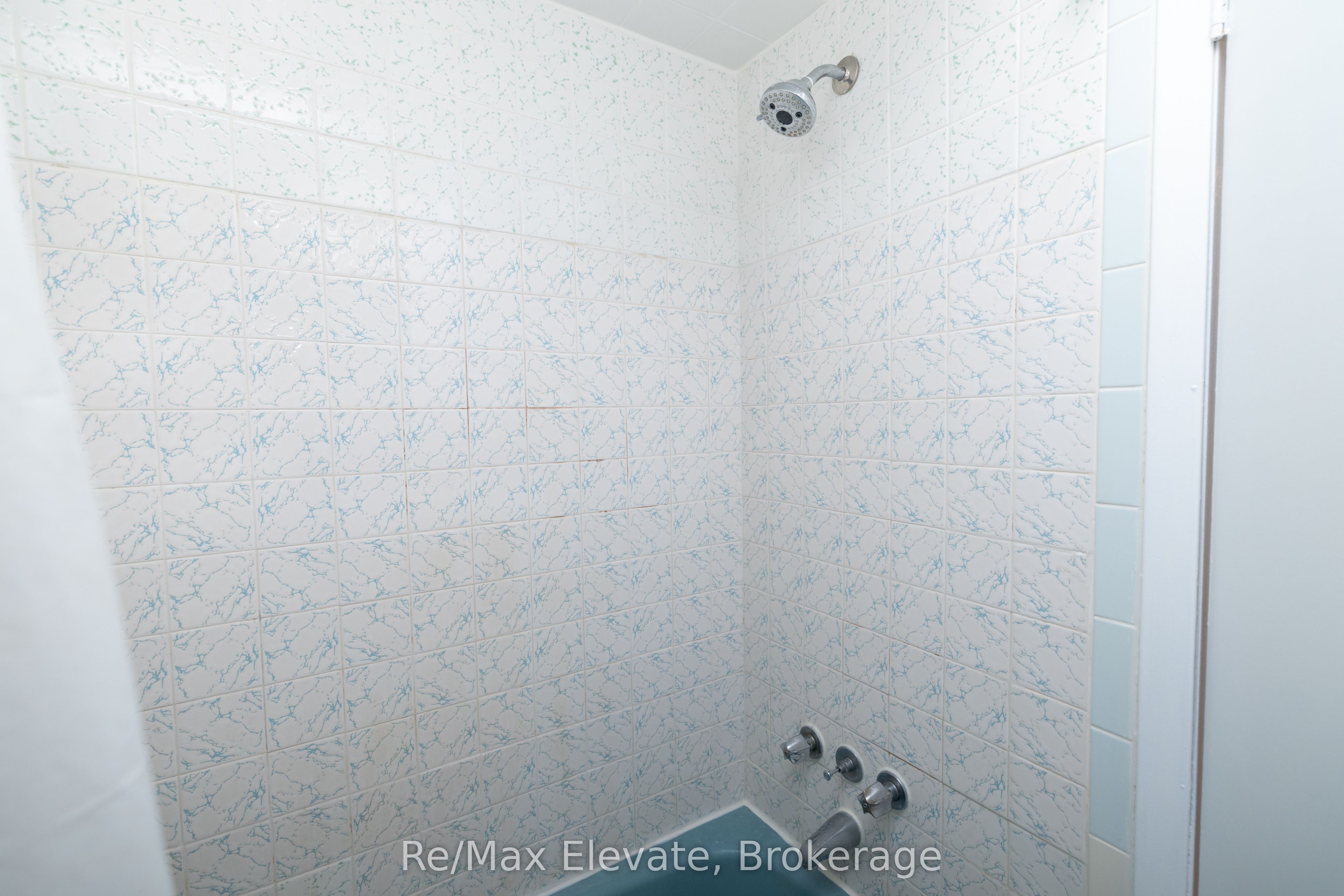 83 Ward Avenue Property Photo 31