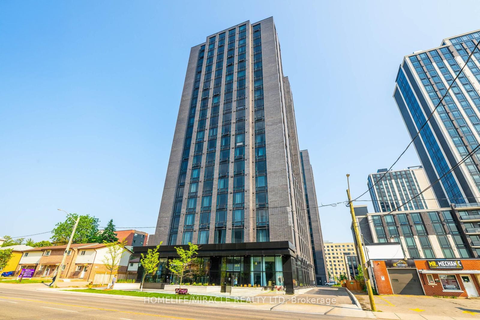 145 Columbia Street W 1711 Property Photo 1