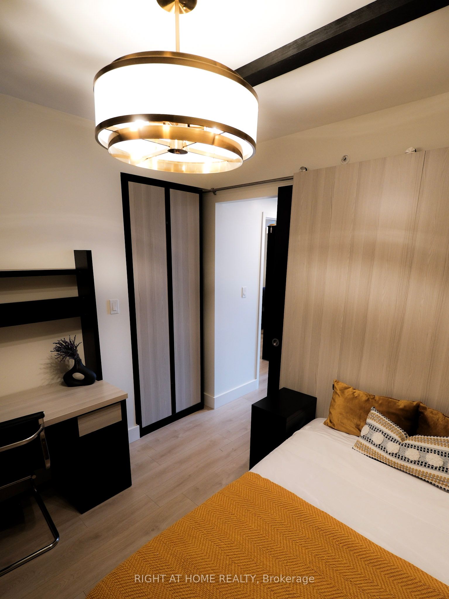 145 Columbia Street W 2032 Property Photo 12