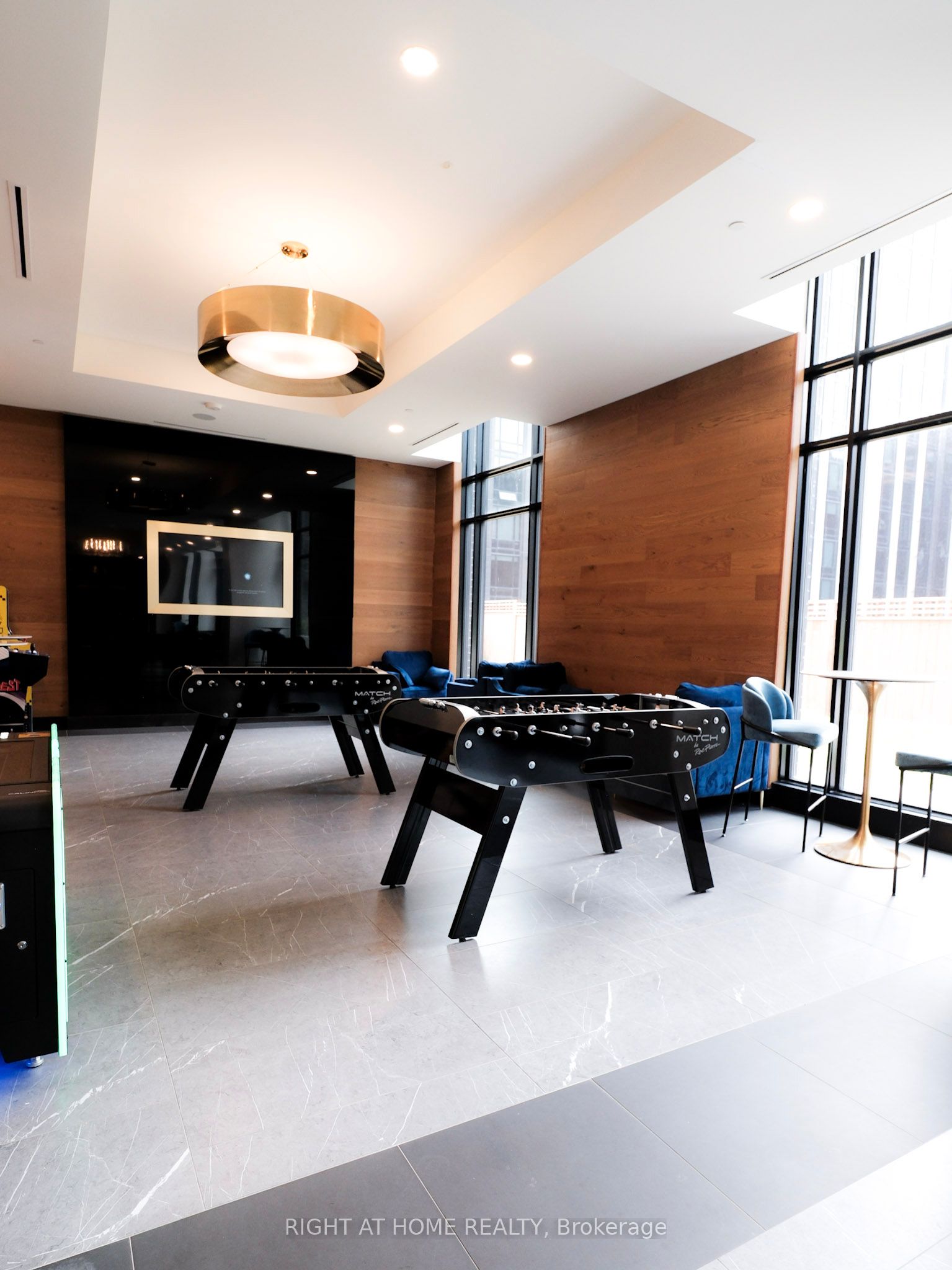 145 Columbia Street W 2032 Property Photo 15