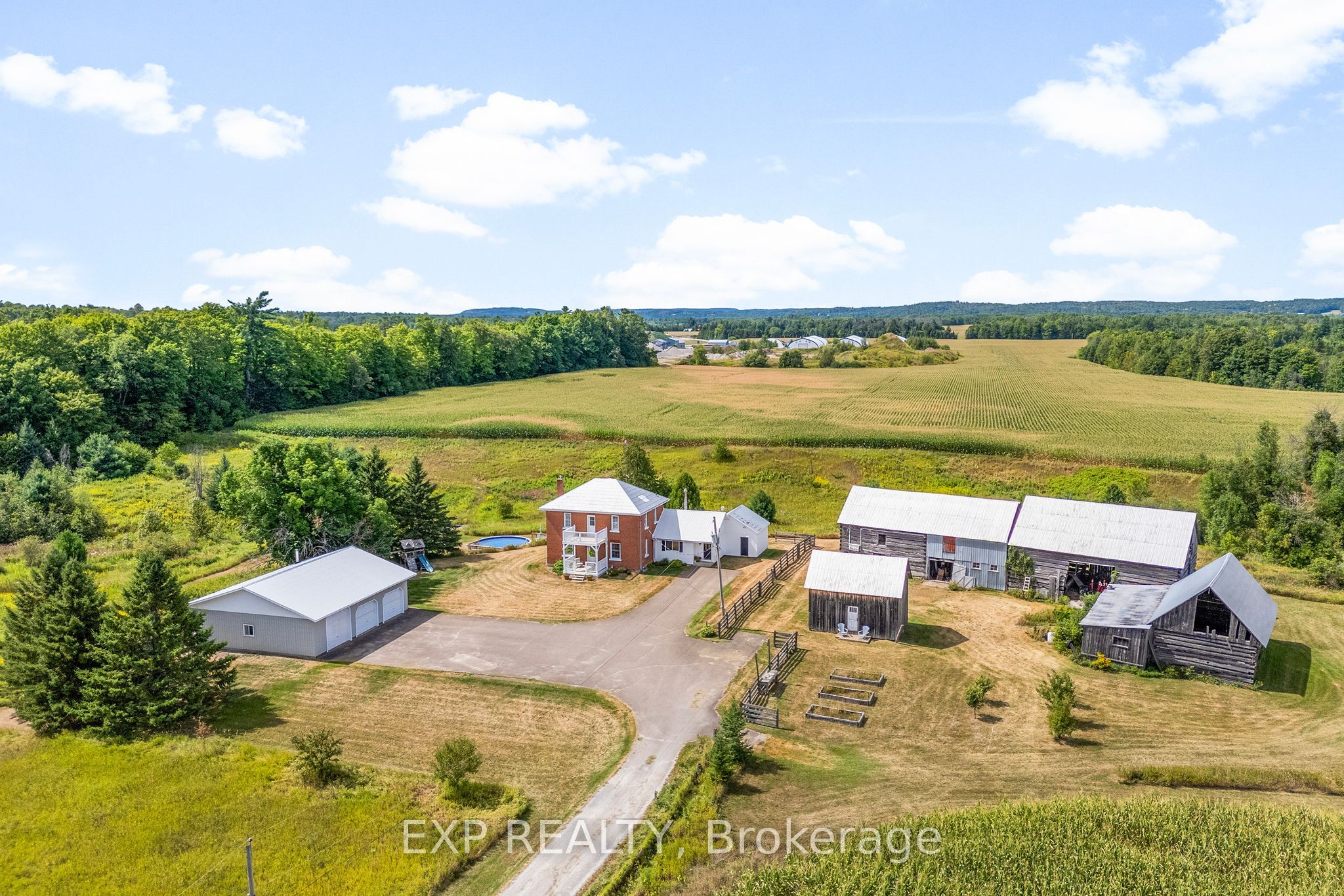 1382 Lochwinnoch Road Property Photo 4