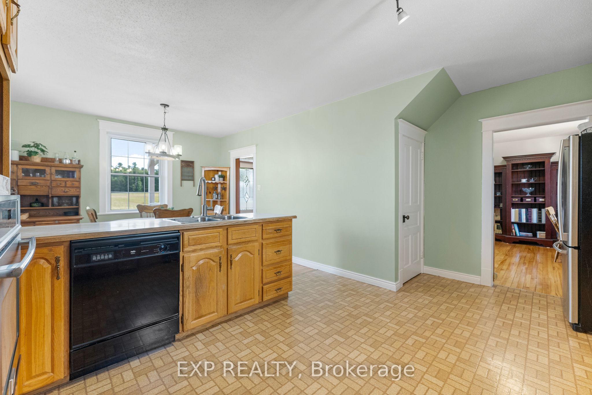 1382 Lochwinnoch Road Property Photo 17