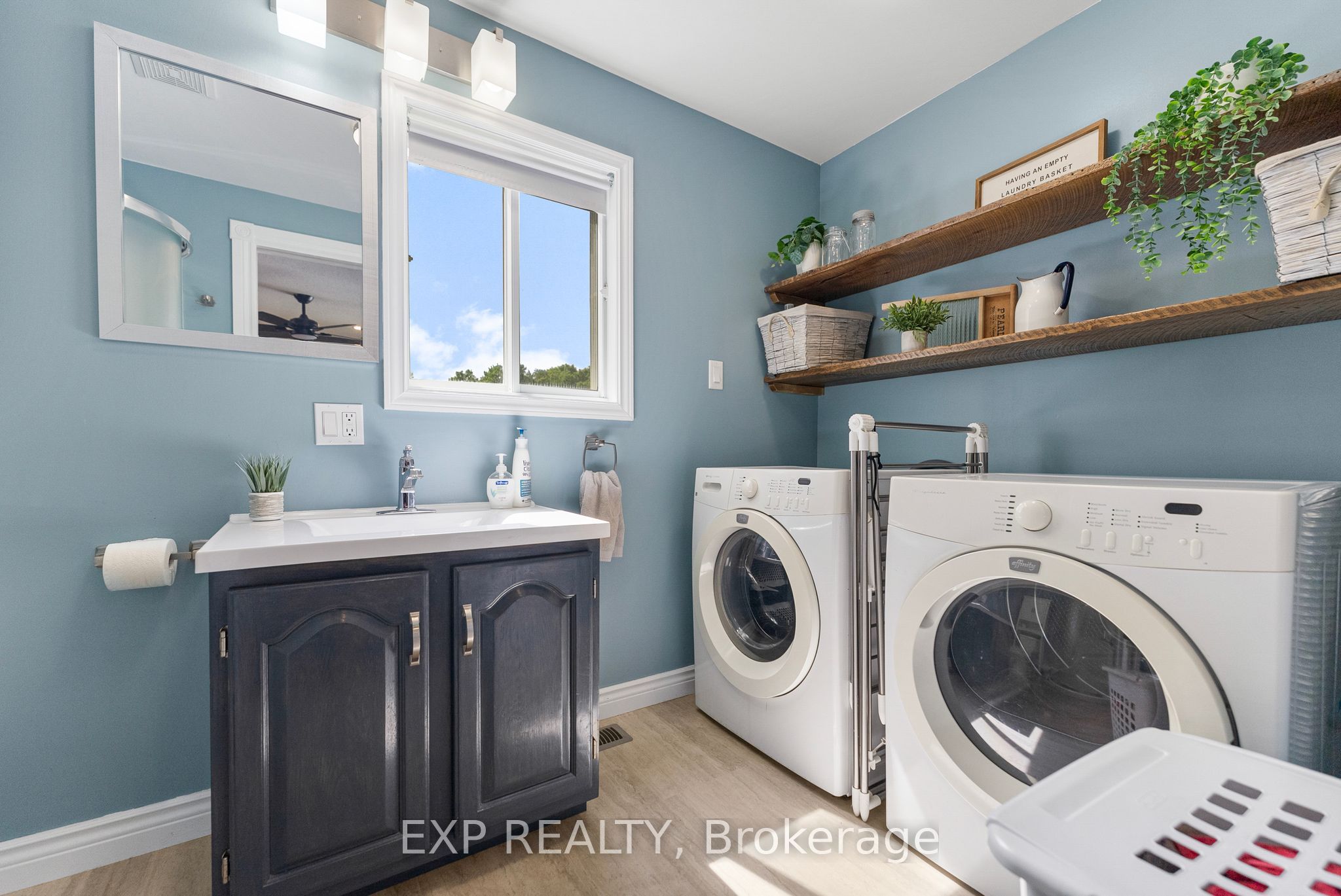 1382 Lochwinnoch Road Property Photo 25