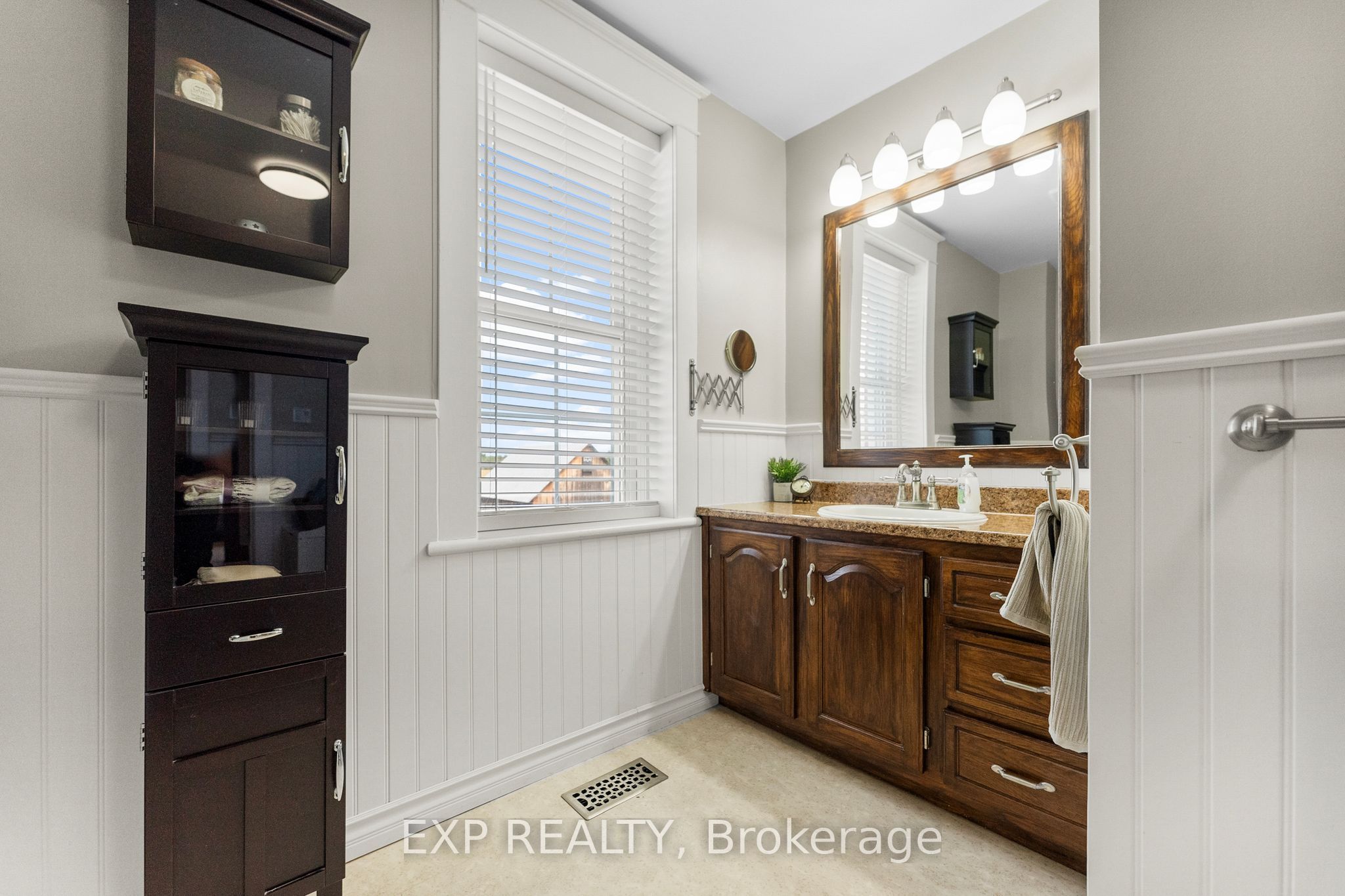 1382 Lochwinnoch Road Property Photo 34