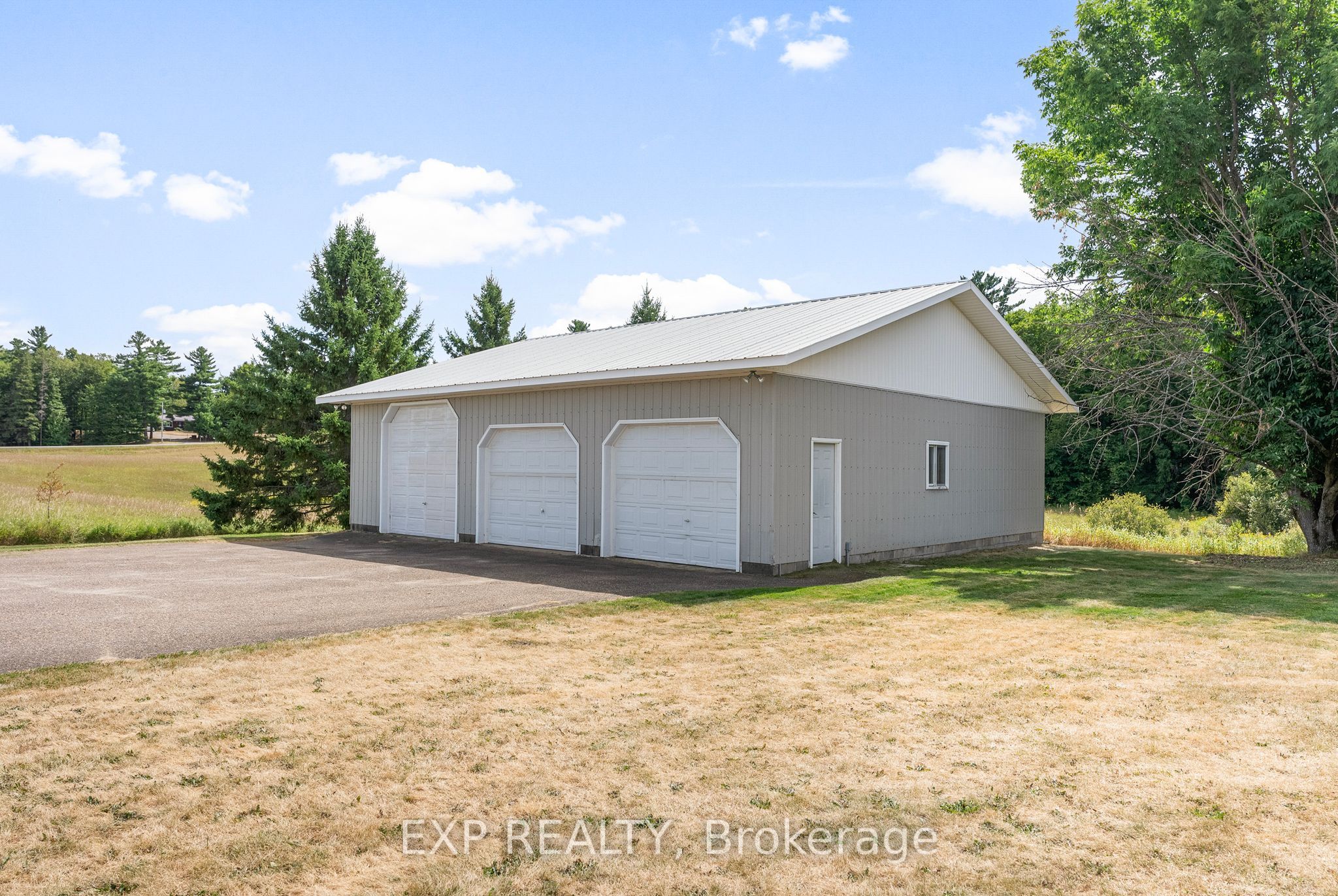 1382 Lochwinnoch Road Property Photo 38