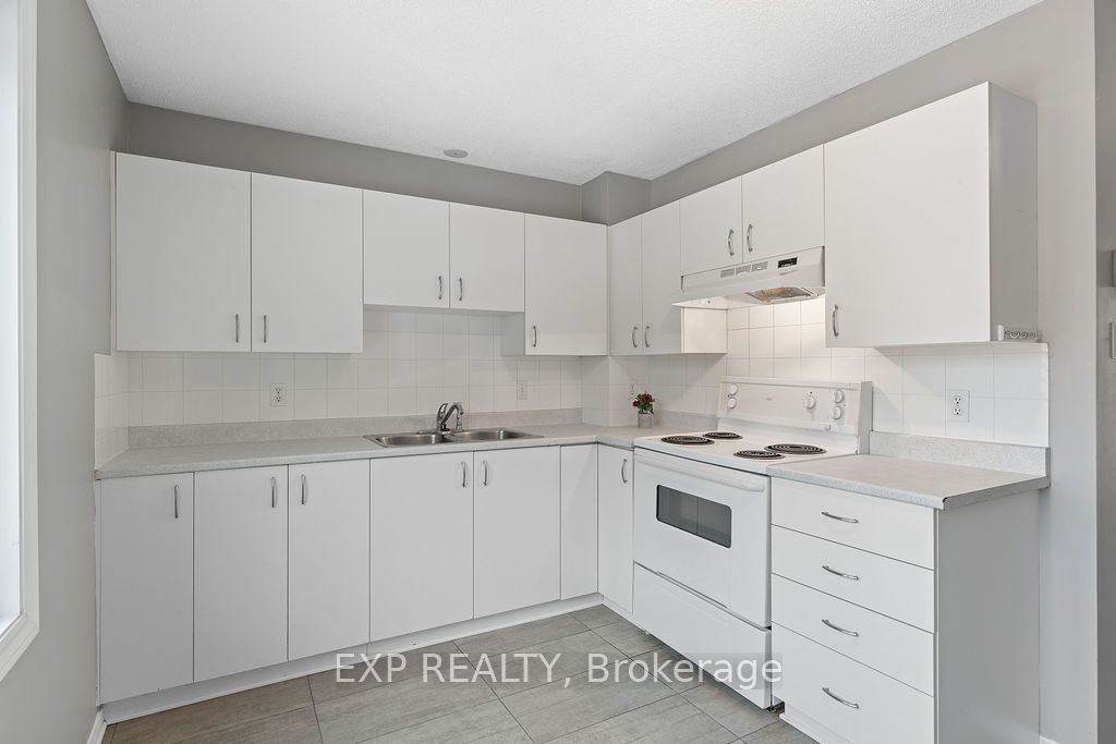 299 Castor Street 202 Property Photo 16