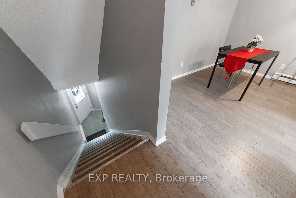 299 Castor Street 202 Property Photo 32