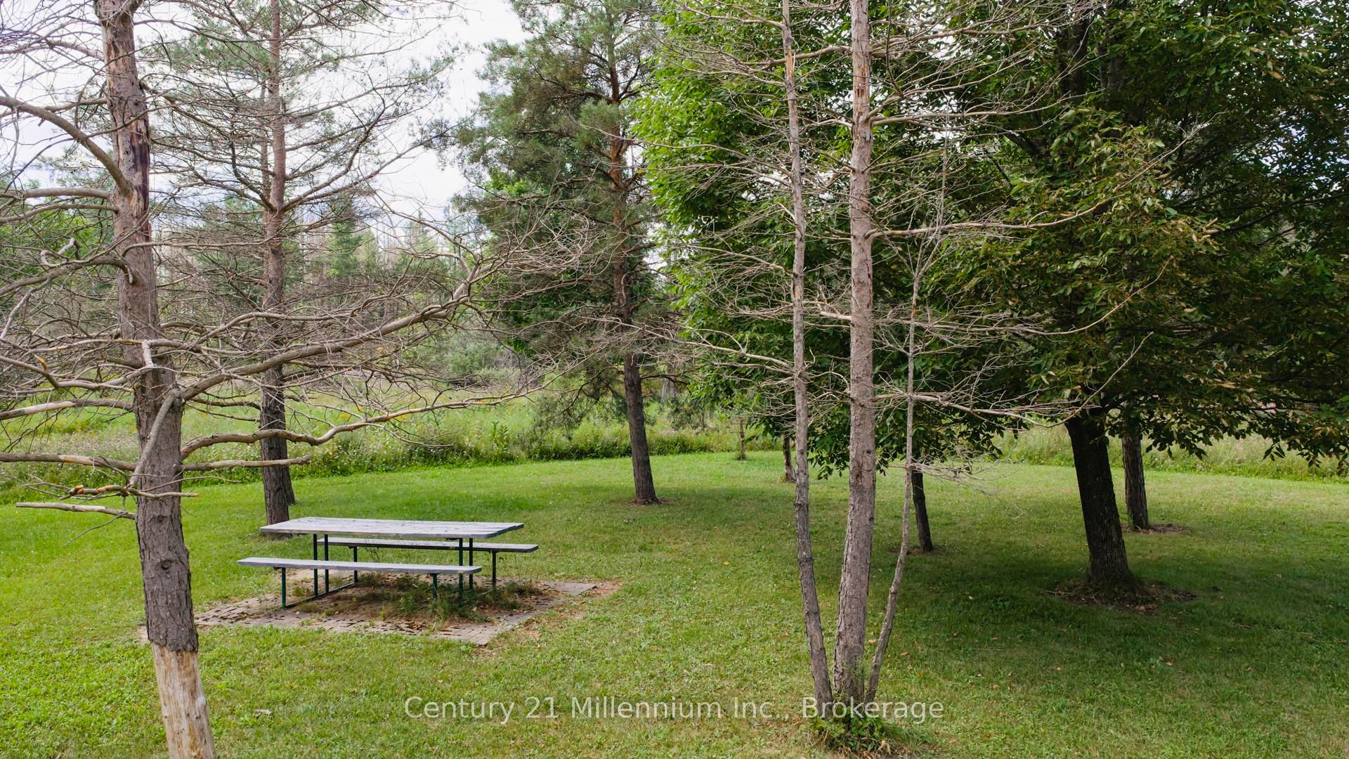 9849 Wellington Rd 3 N/a Property Photo 9