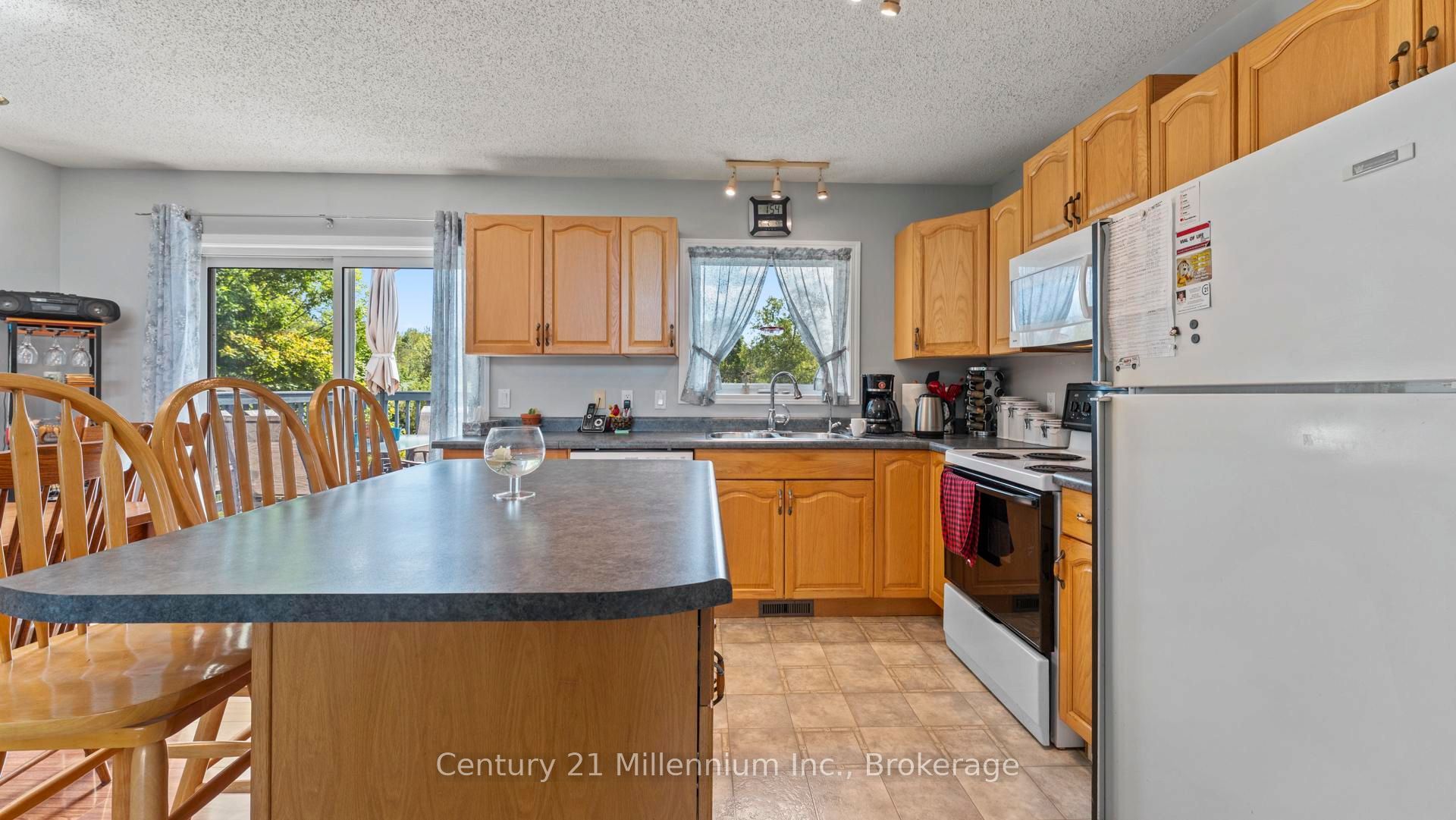 9849 Wellington Rd 3 N/a Property Photo 20