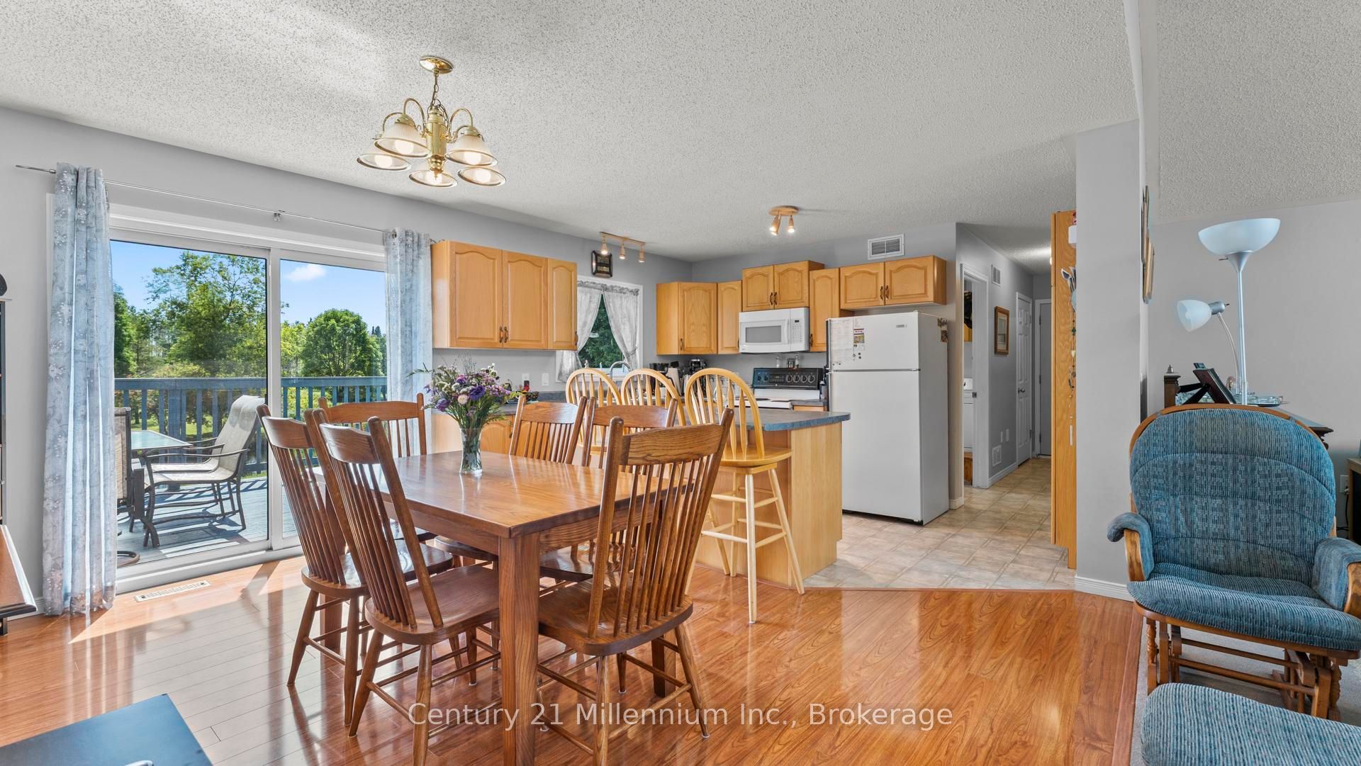 9849 Wellington Rd 3 N/a Property Photo 22