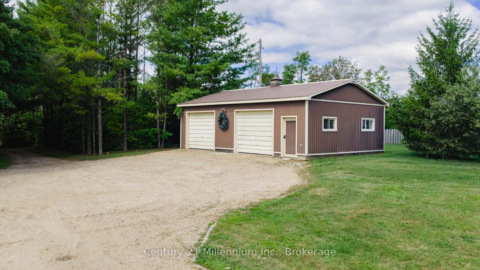 9849 Wellington Rd 3 N/a Property Photo 44