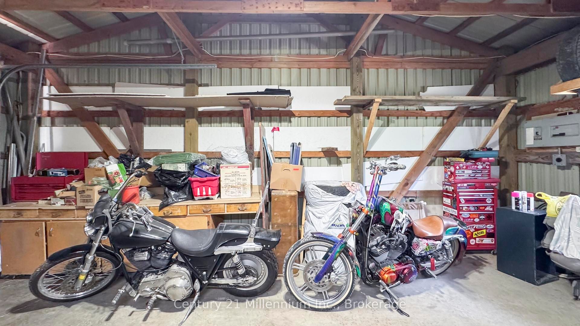 9849 Wellington Rd 3 N/a Property Photo 47