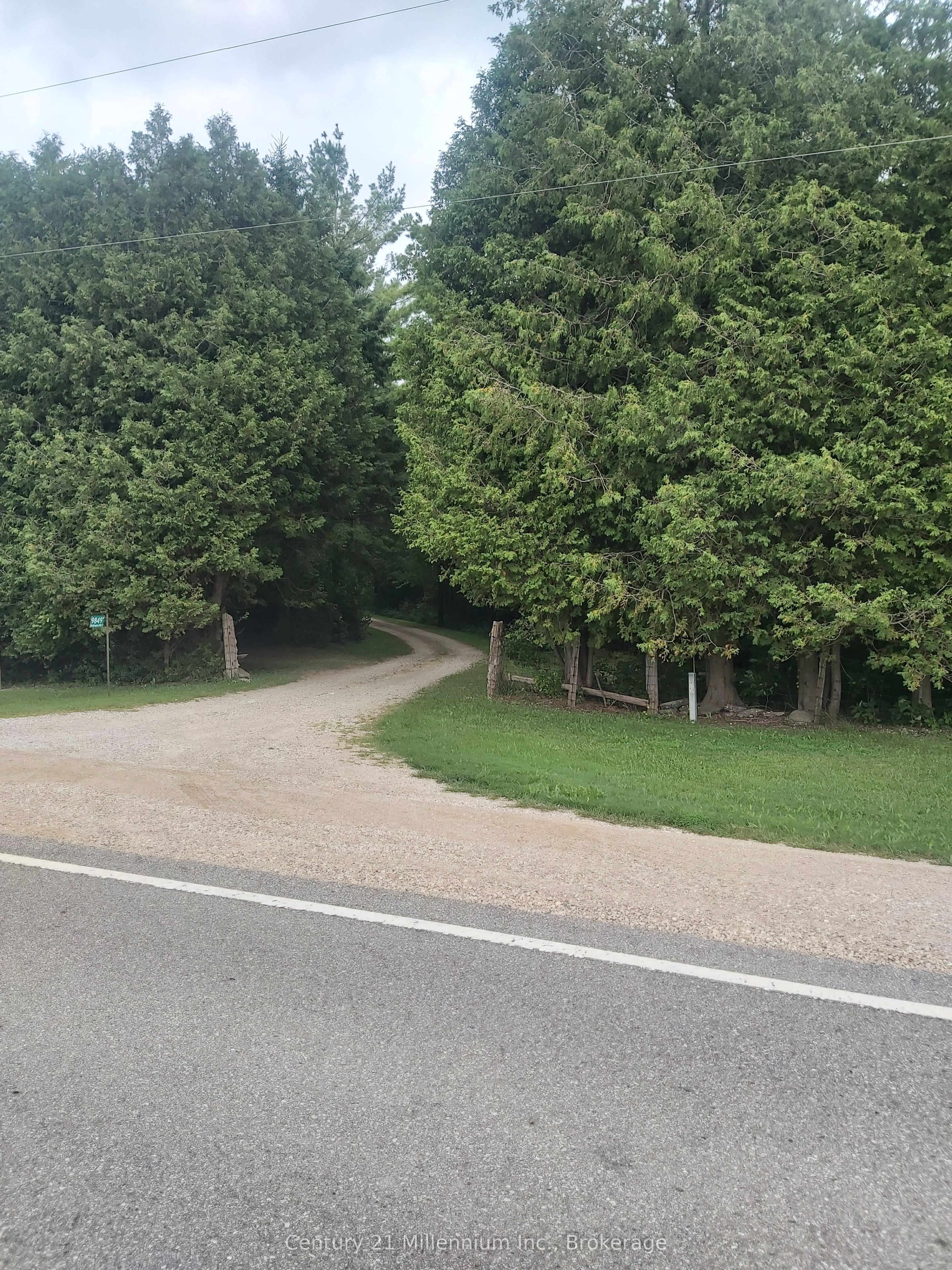 9849 Wellington Rd 3 N/a Property Photo 49