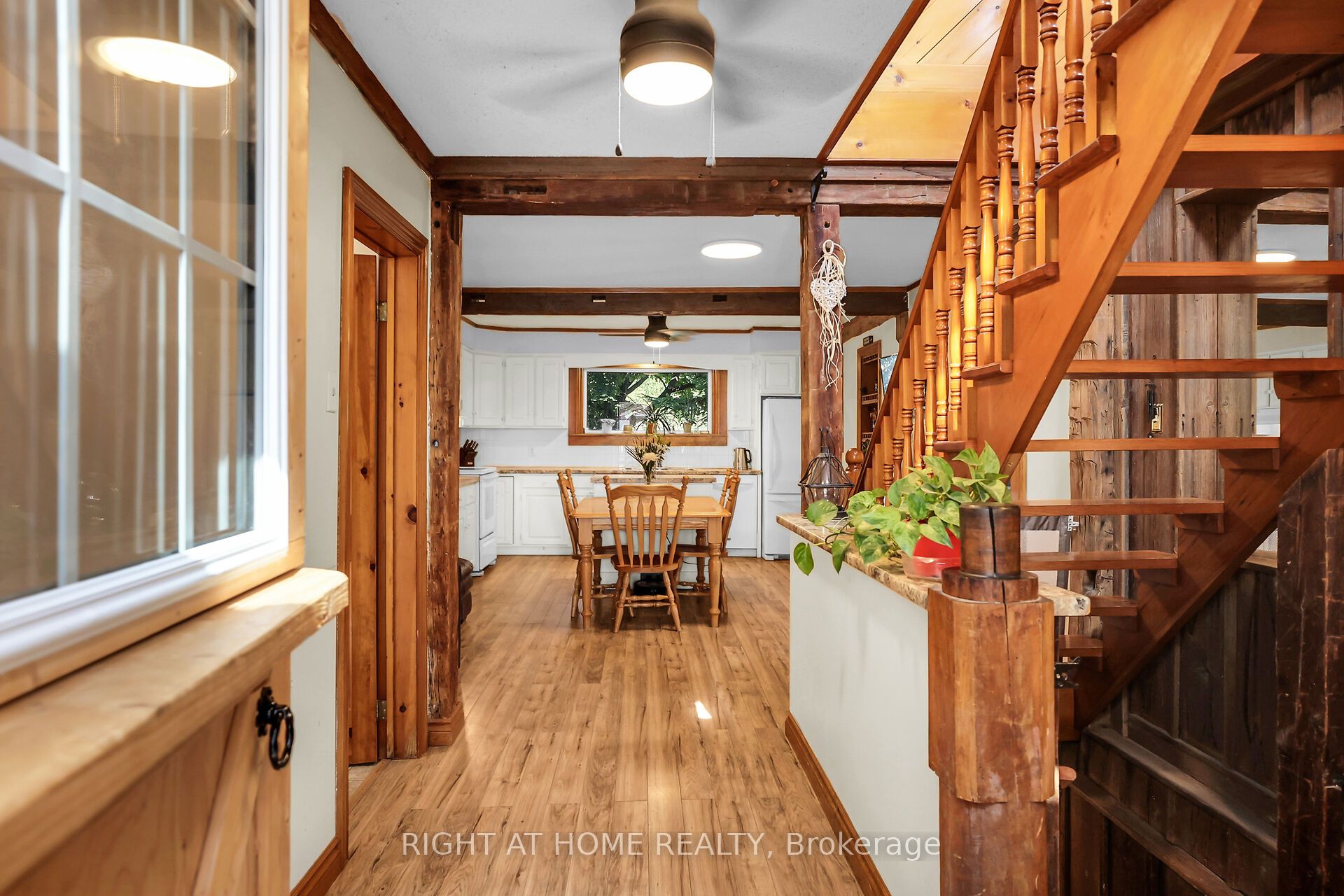 1027 Niagara Stone Road Property Photo 3