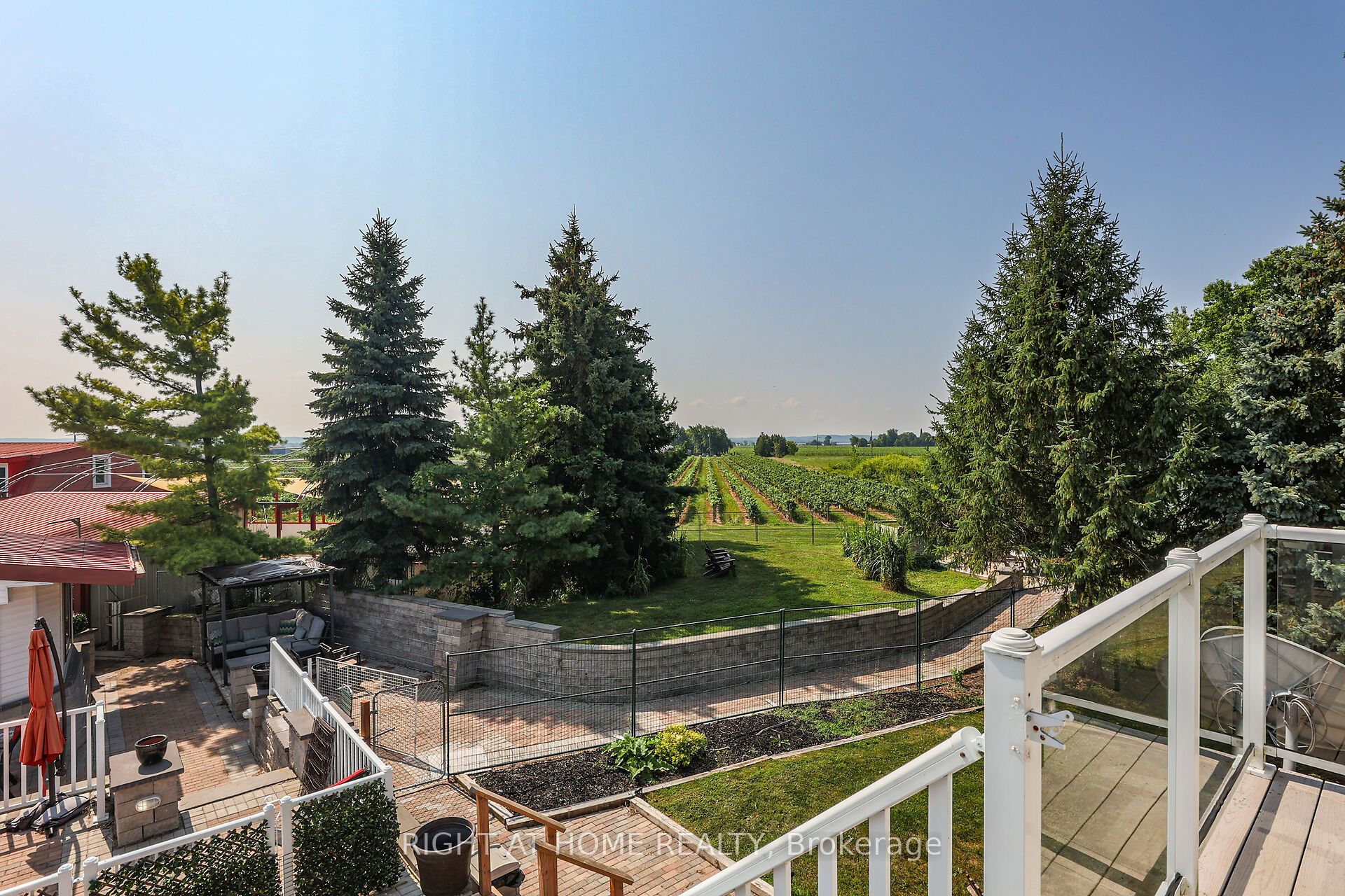 1027 Niagara Stone Road Property Photo 8