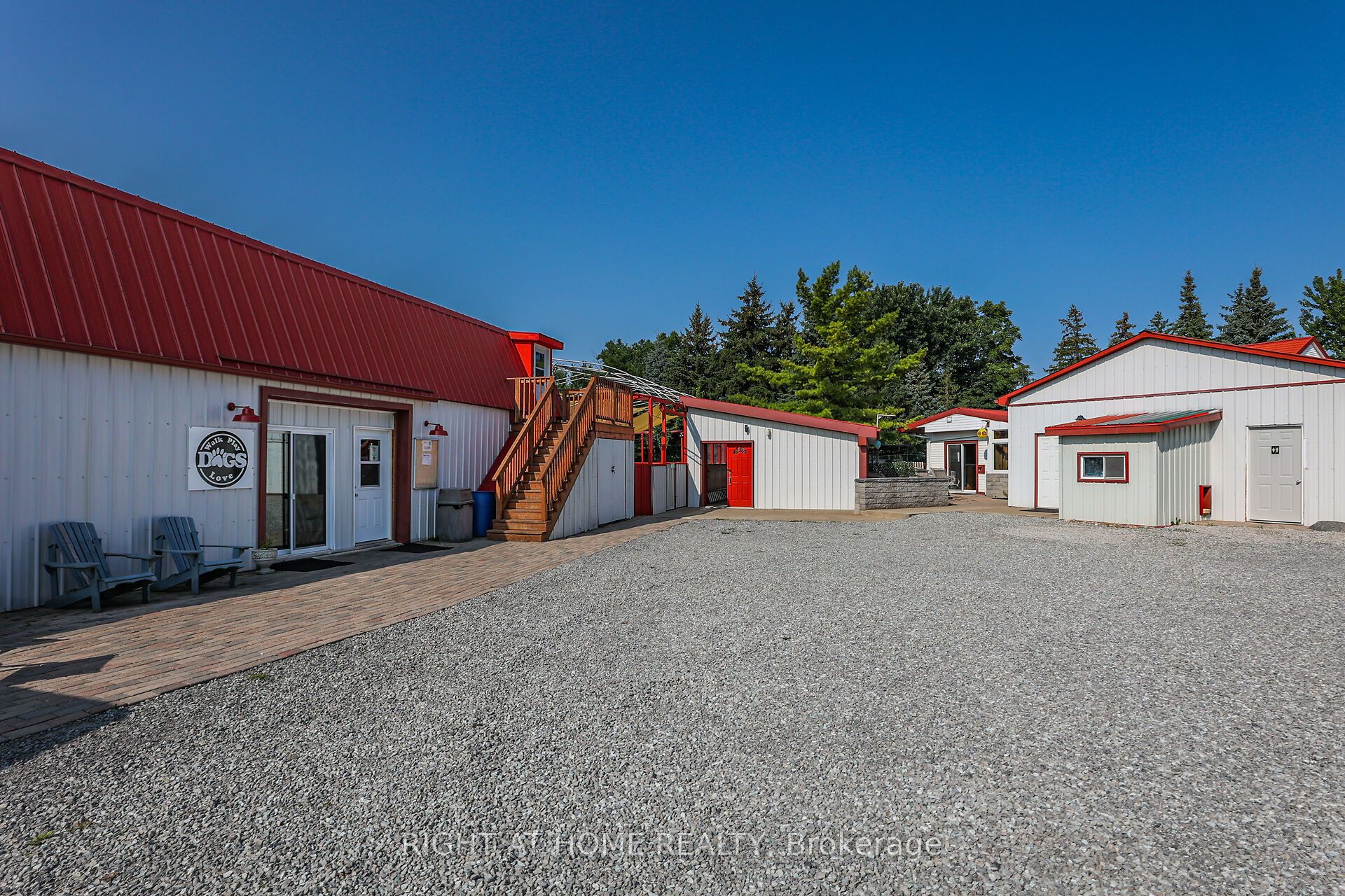 1027 Niagara Stone Road Property Photo 1