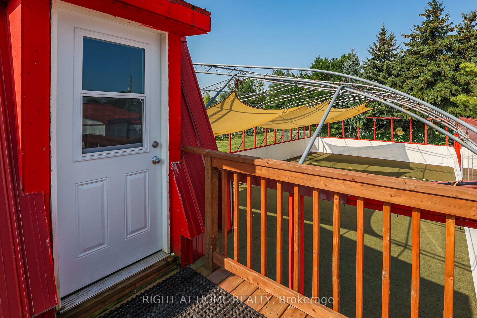 1027 Niagara Stone Road Property Photo 11
