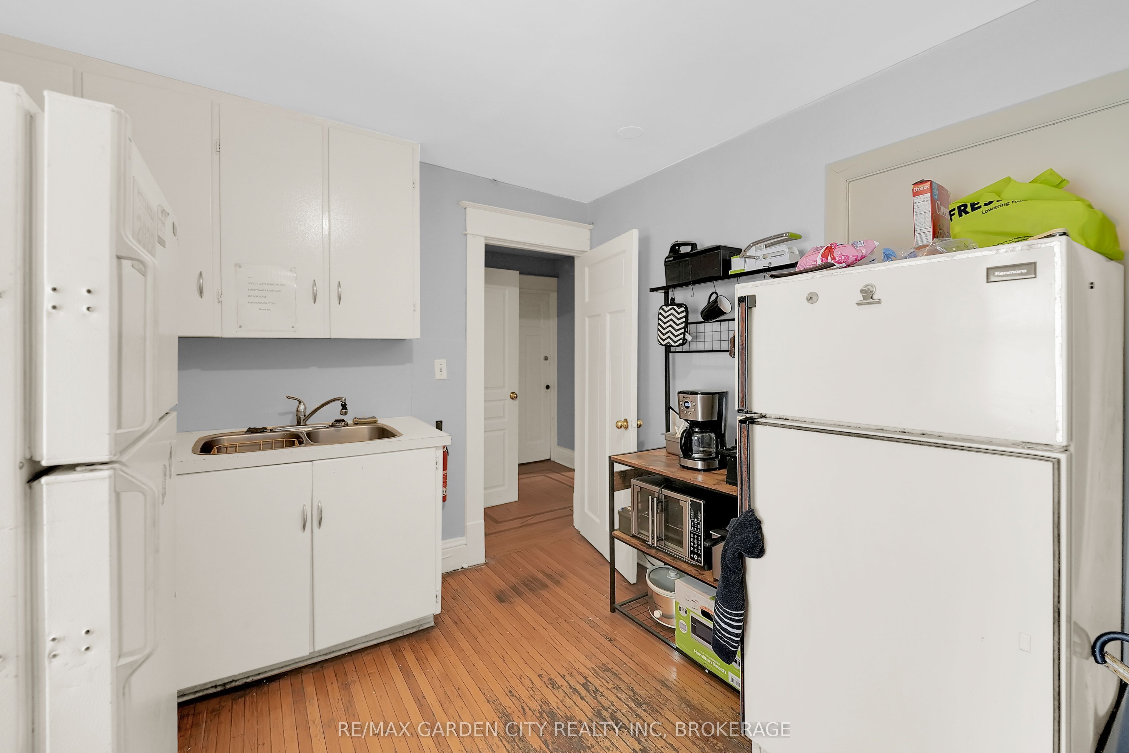 213 Geneva Street Property Photo 10