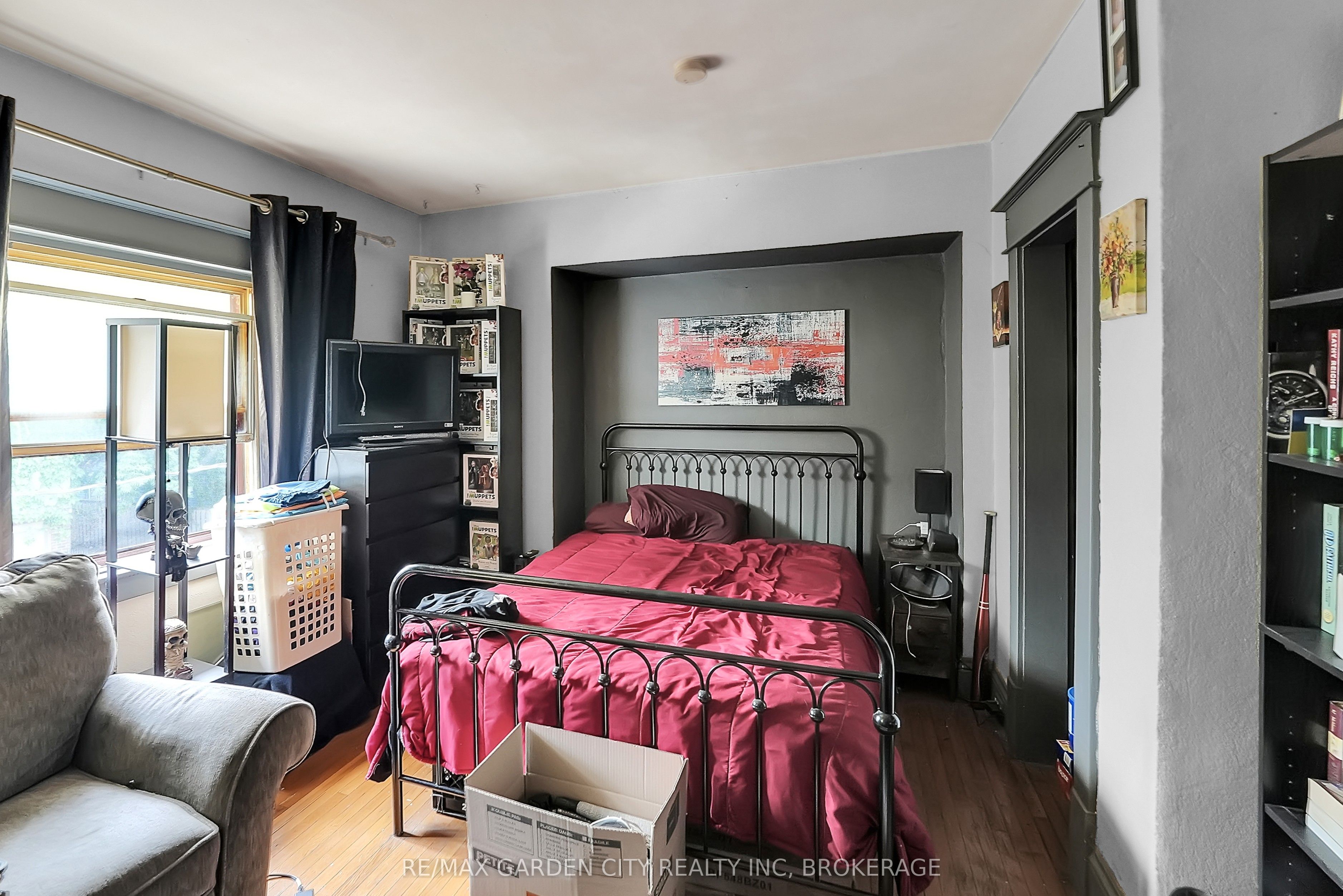 213 Geneva Street Property Photo 12