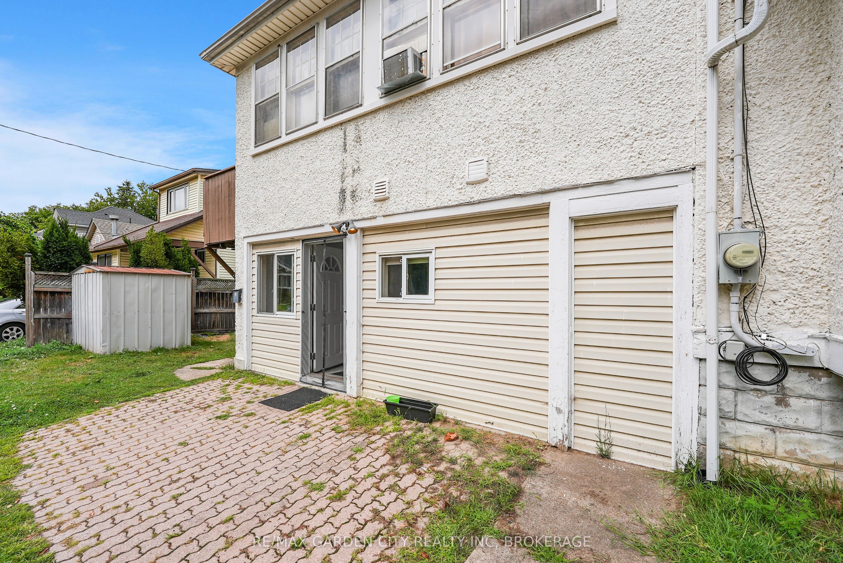 213 Geneva Street Property Photo 21