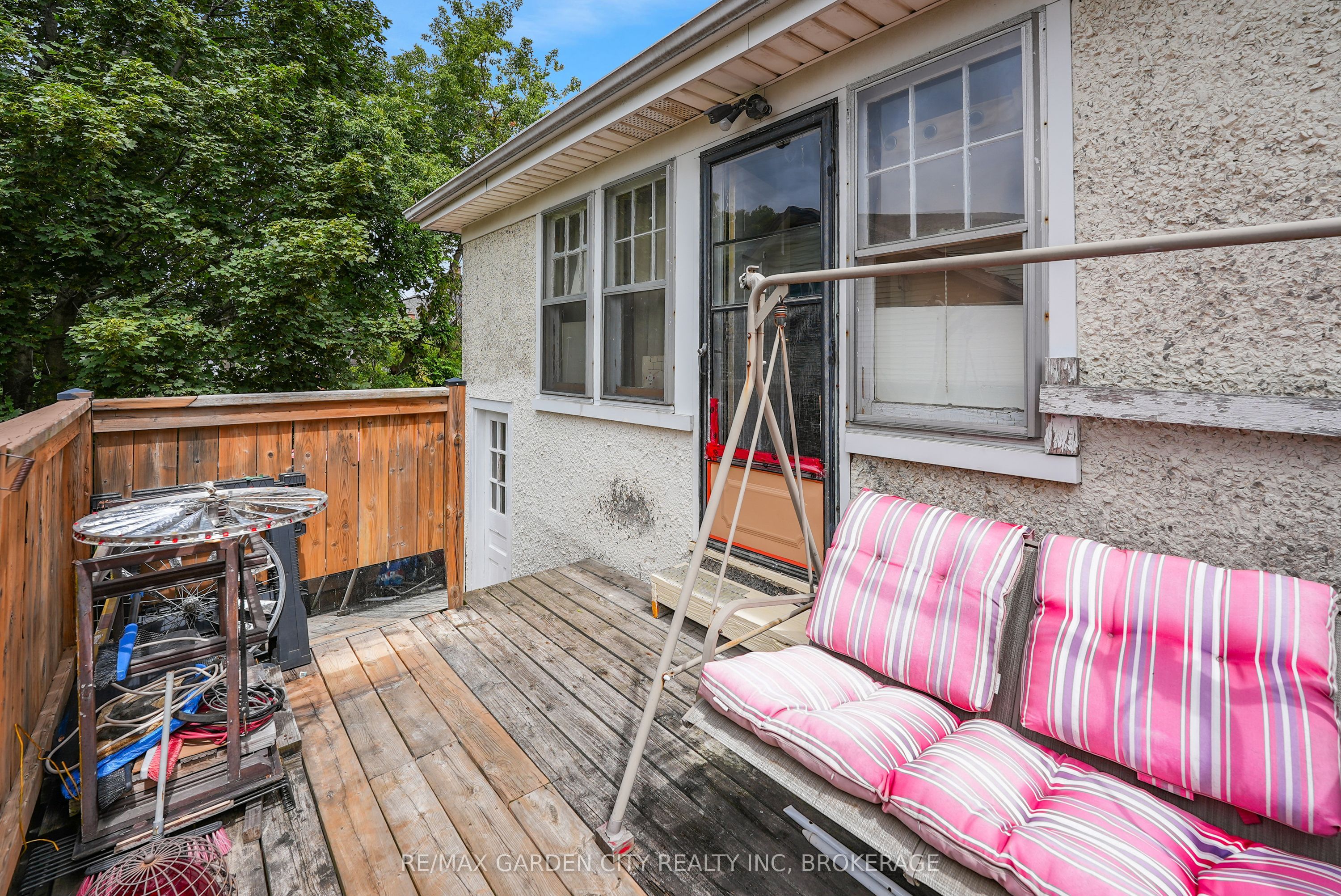 213 Geneva Street Property Photo 24