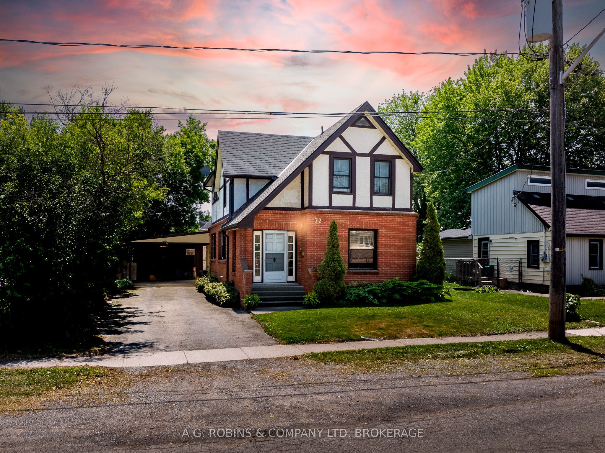 52 Charles Street Property Photo 1