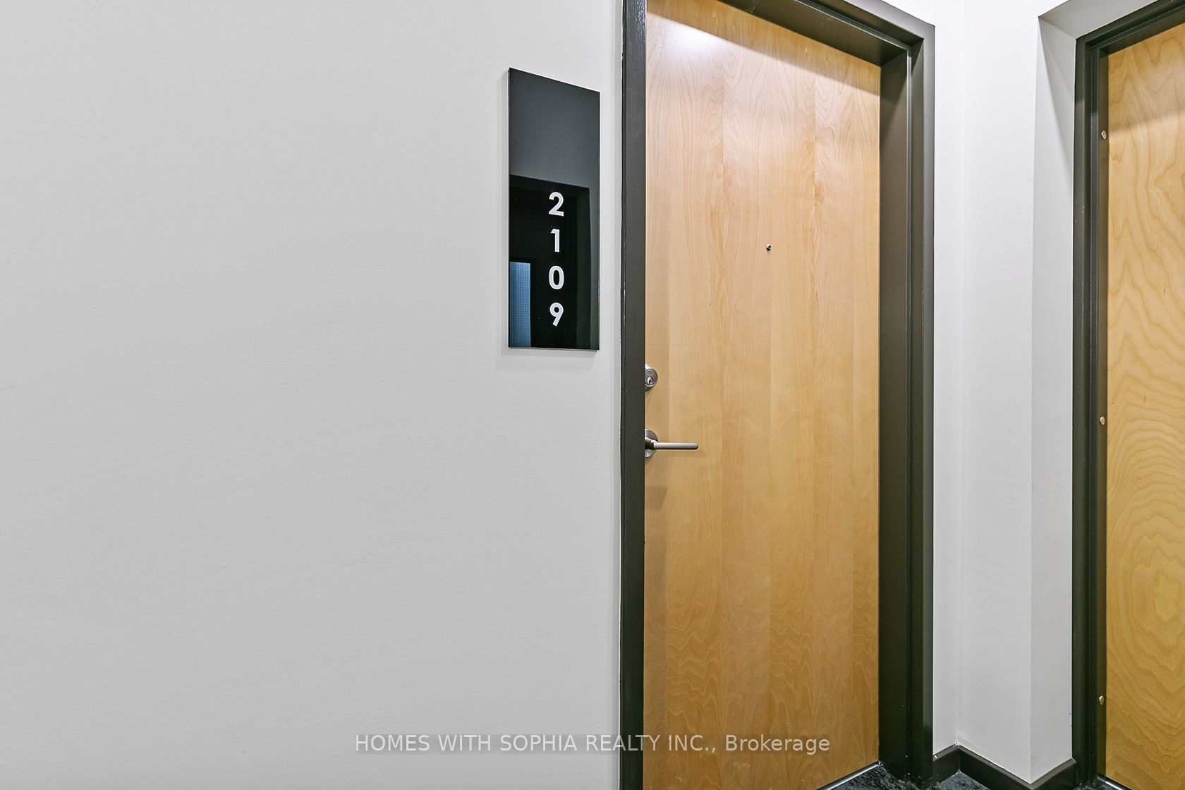 104 Garment Street 2109 Property Photo 8