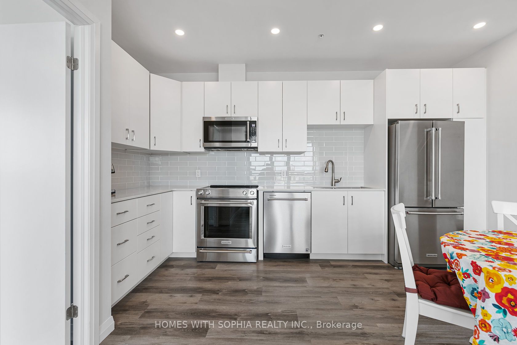 104 Garment Street 2109 Property Photo 11