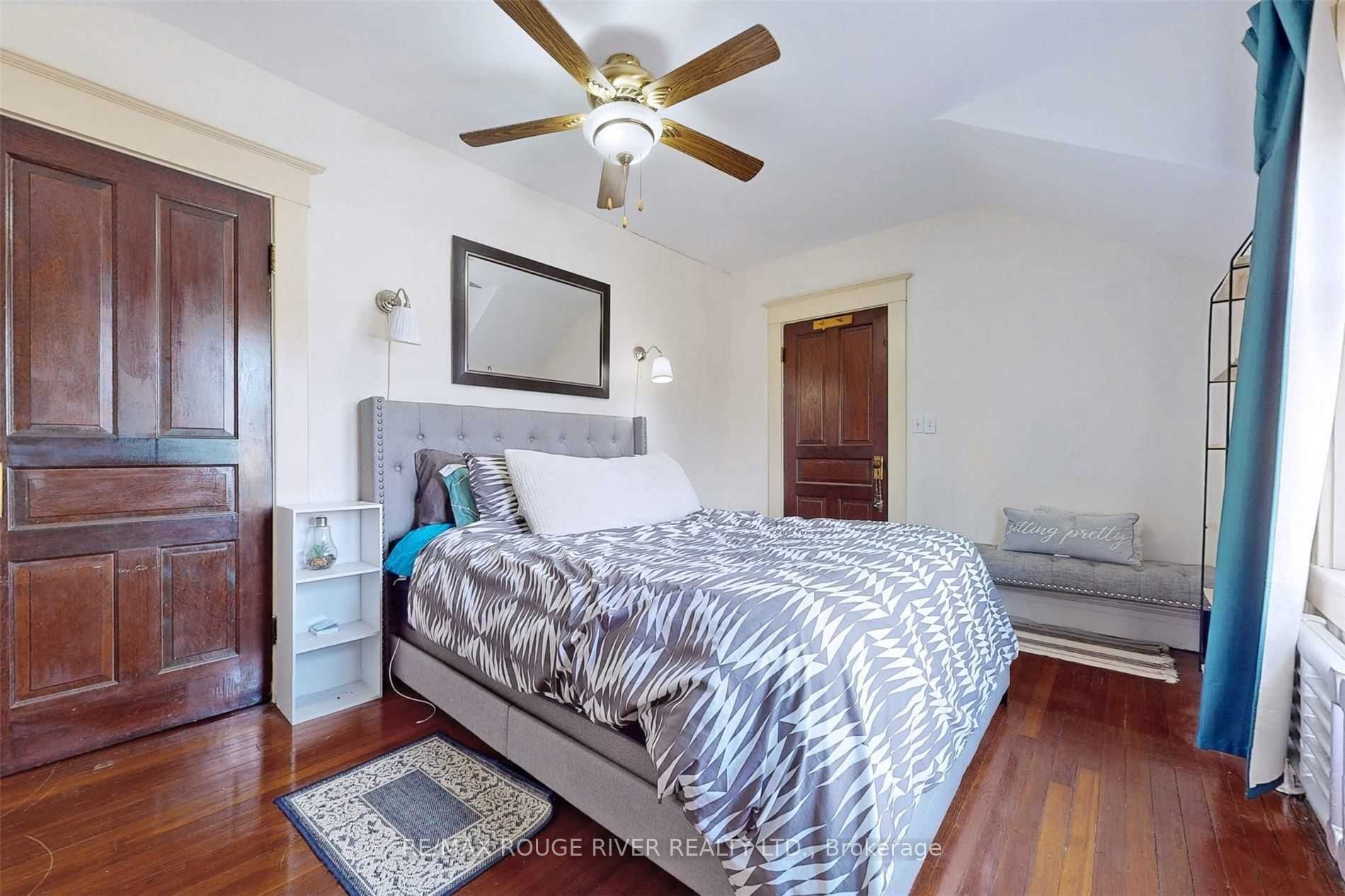 36 John Street Property Photo 10